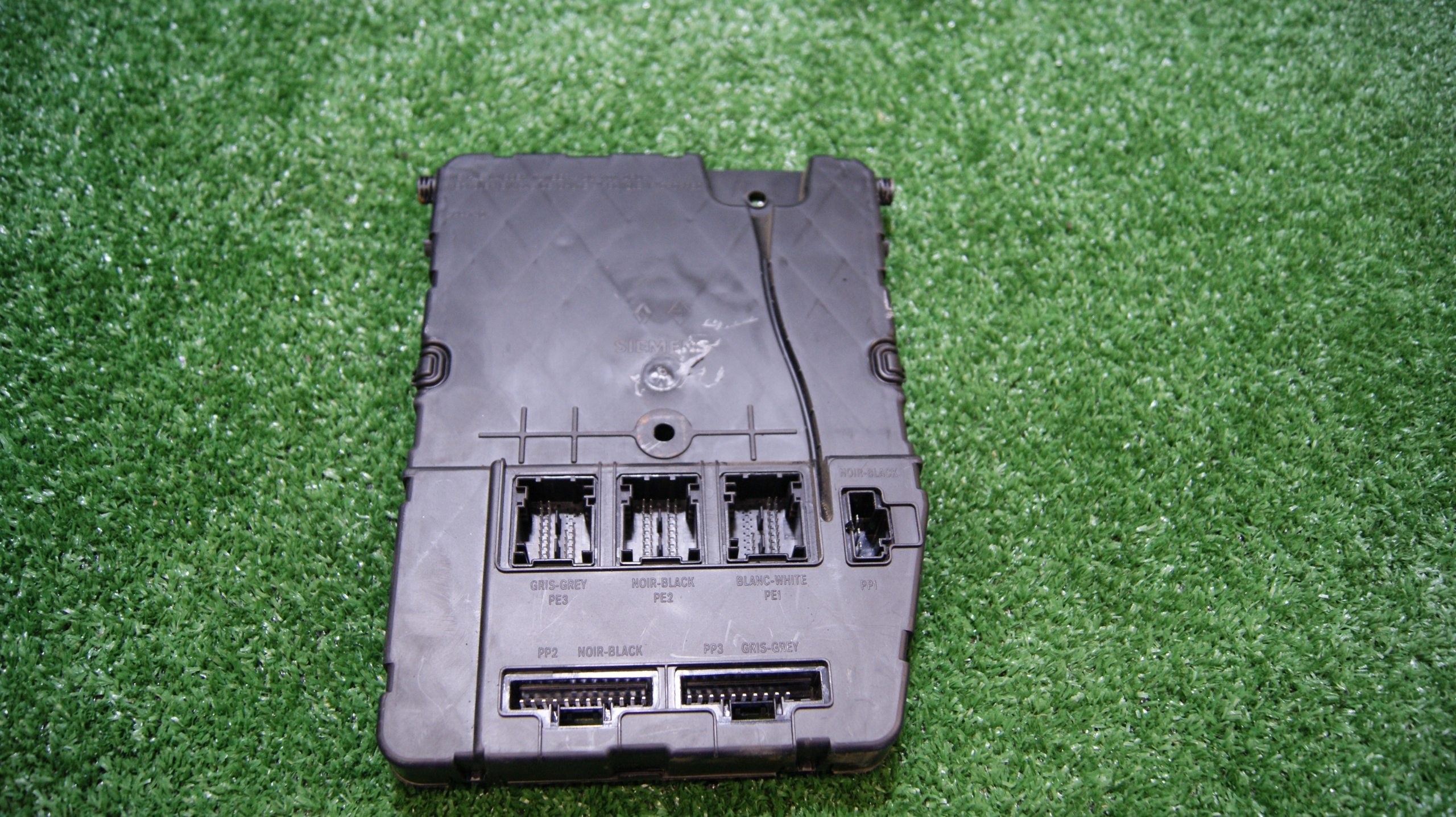 module UCH RENAULT SCENIC 2 8200525384
