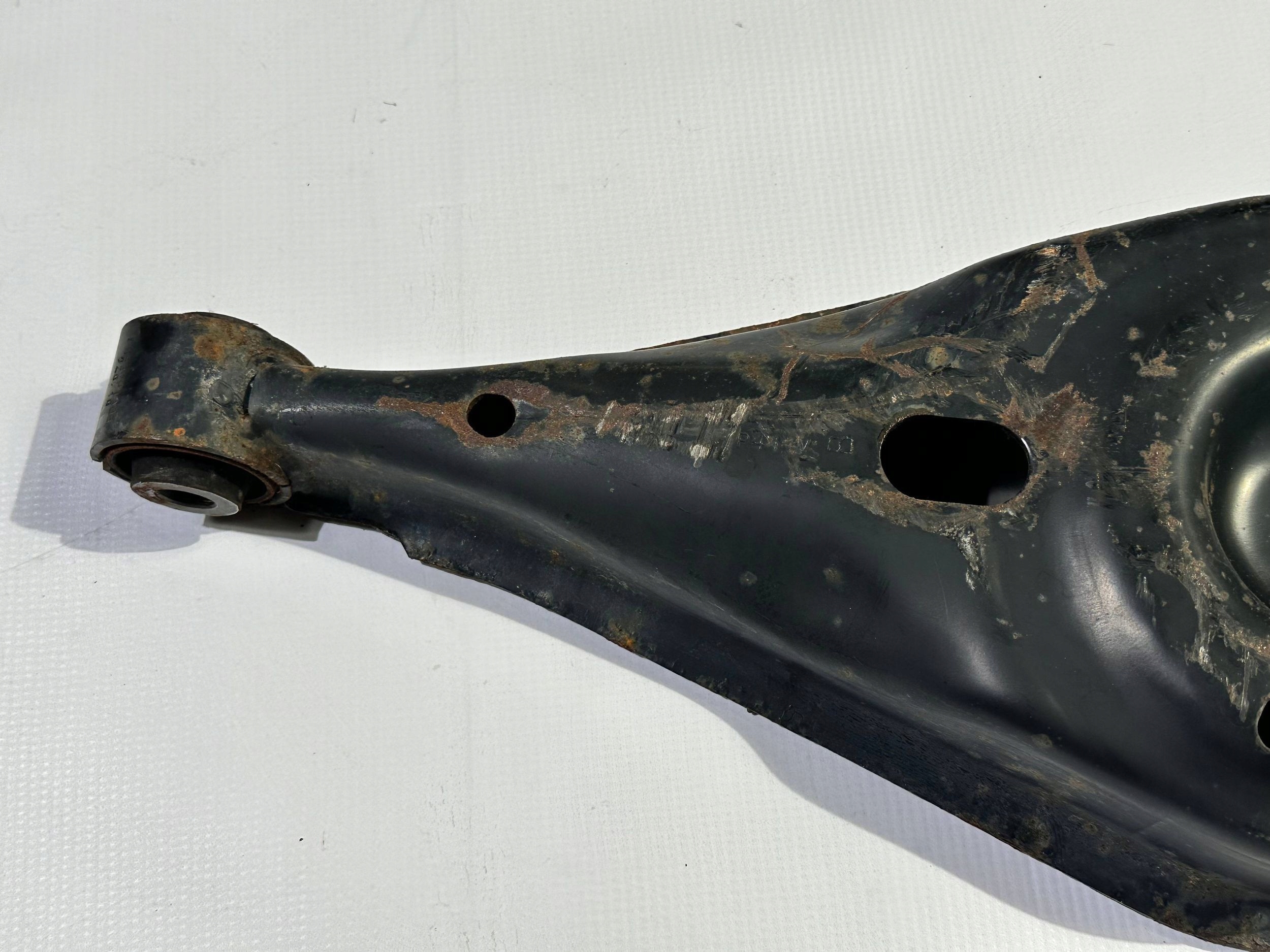 arm rear part rear left right lower Ford Flex Explorer 2013+