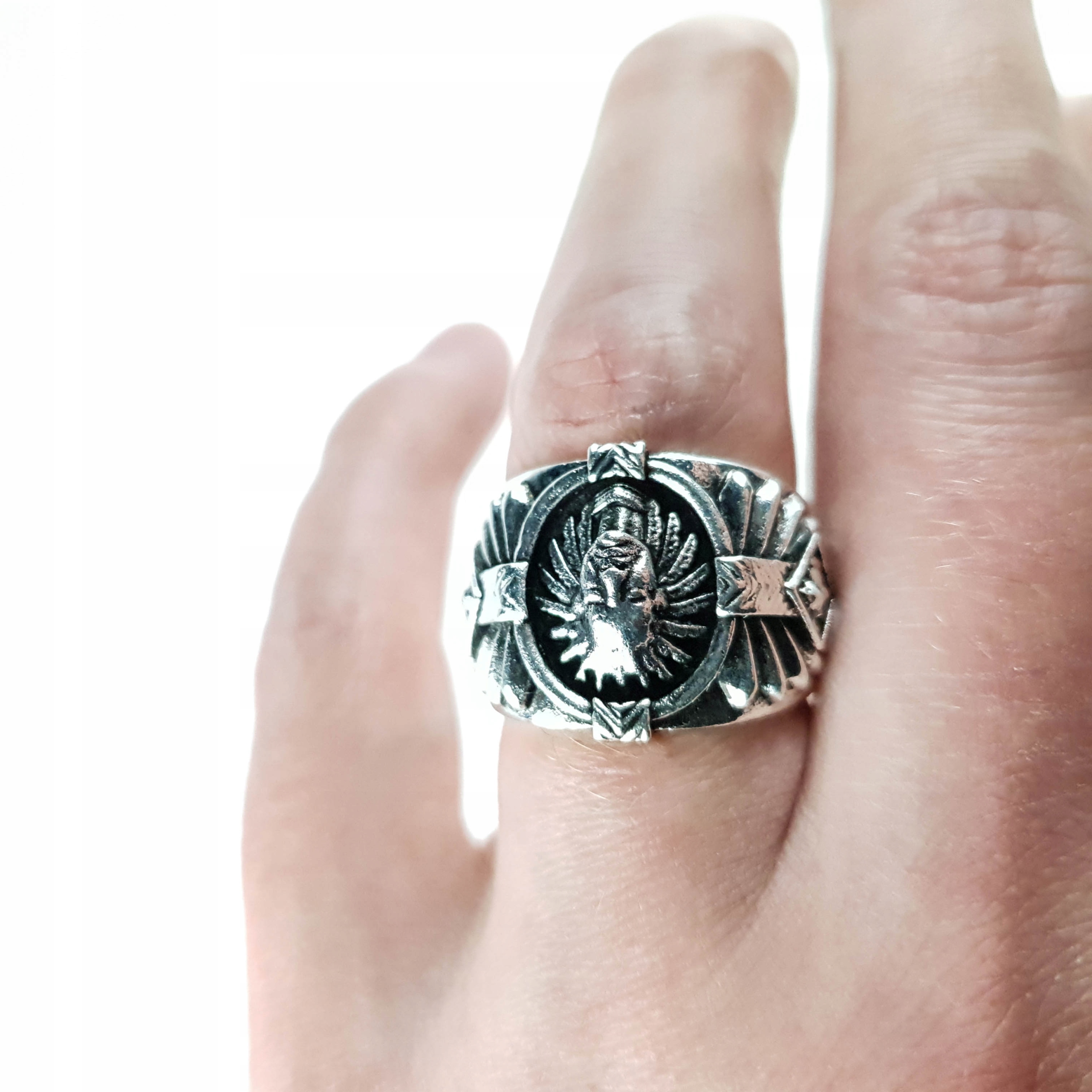 SREBRNY SYGNET PIERŚCIEŃ PIERŚCIONEK WOJOWNIK WÓDZ INDIANIN R18 Materiał inny