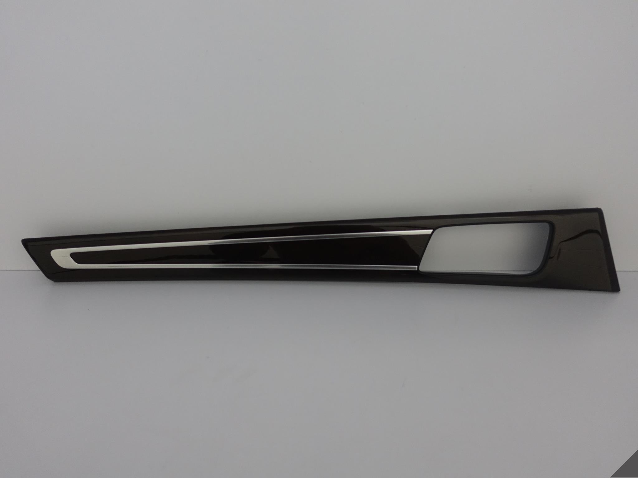 PORSCHE PANAMERA 971 moulding DEKOR door left rear part