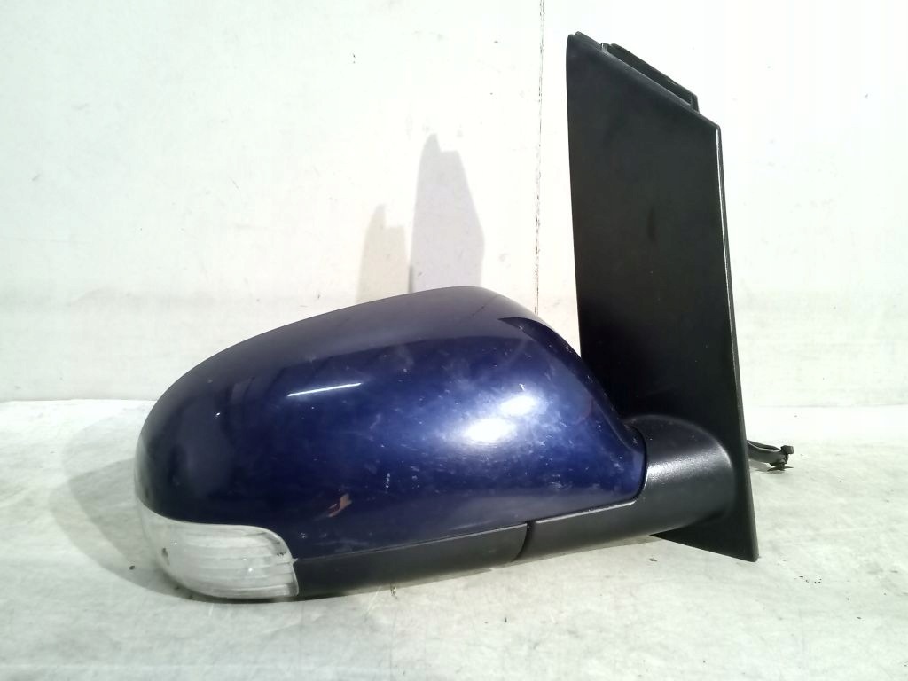 VW Touran and mirror right el. 8 PIN LB5N