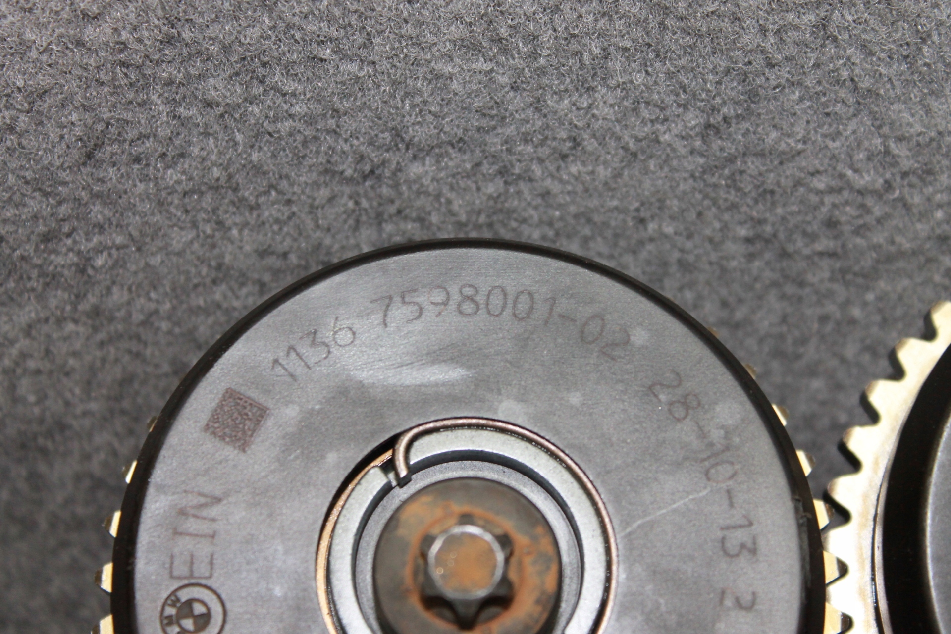 BMW F01 F07 F10 F12 E70 5.0i N63B44 - VANOS SSĄCY 7598001 Typ samochodu 4x4/SUV Samochody osobowe