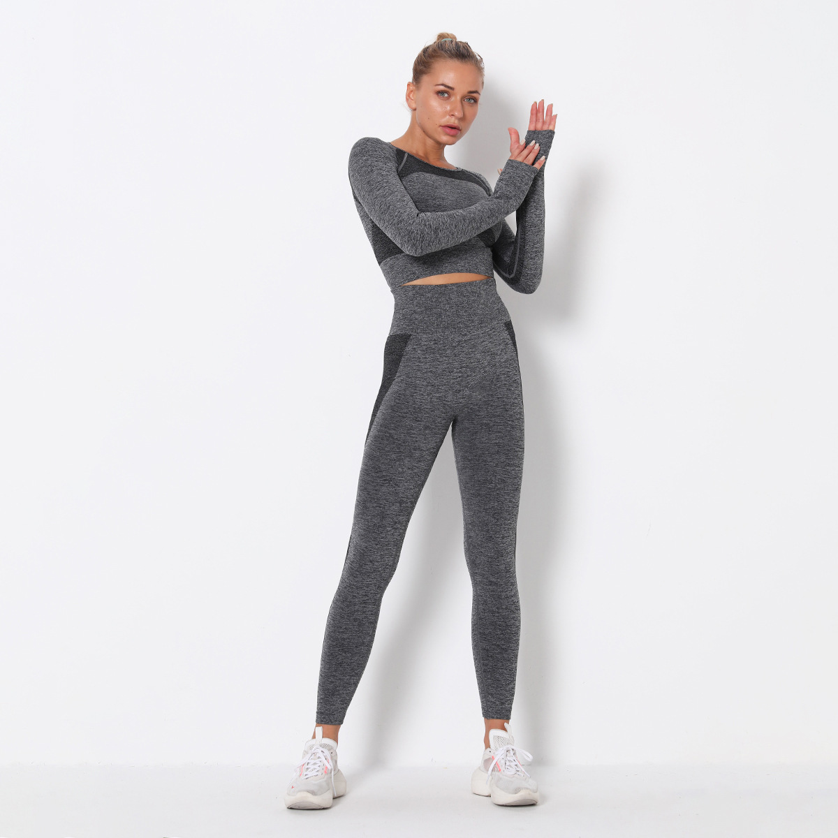 KOMPLET SPORTOWY siłownia top legginsy bezszwowe M Właściwości brak