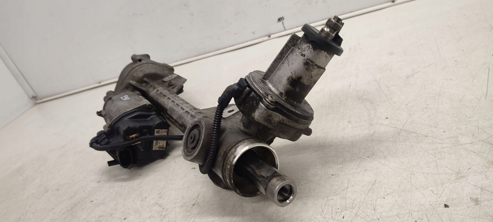 letva volana BMW E90 2,0i