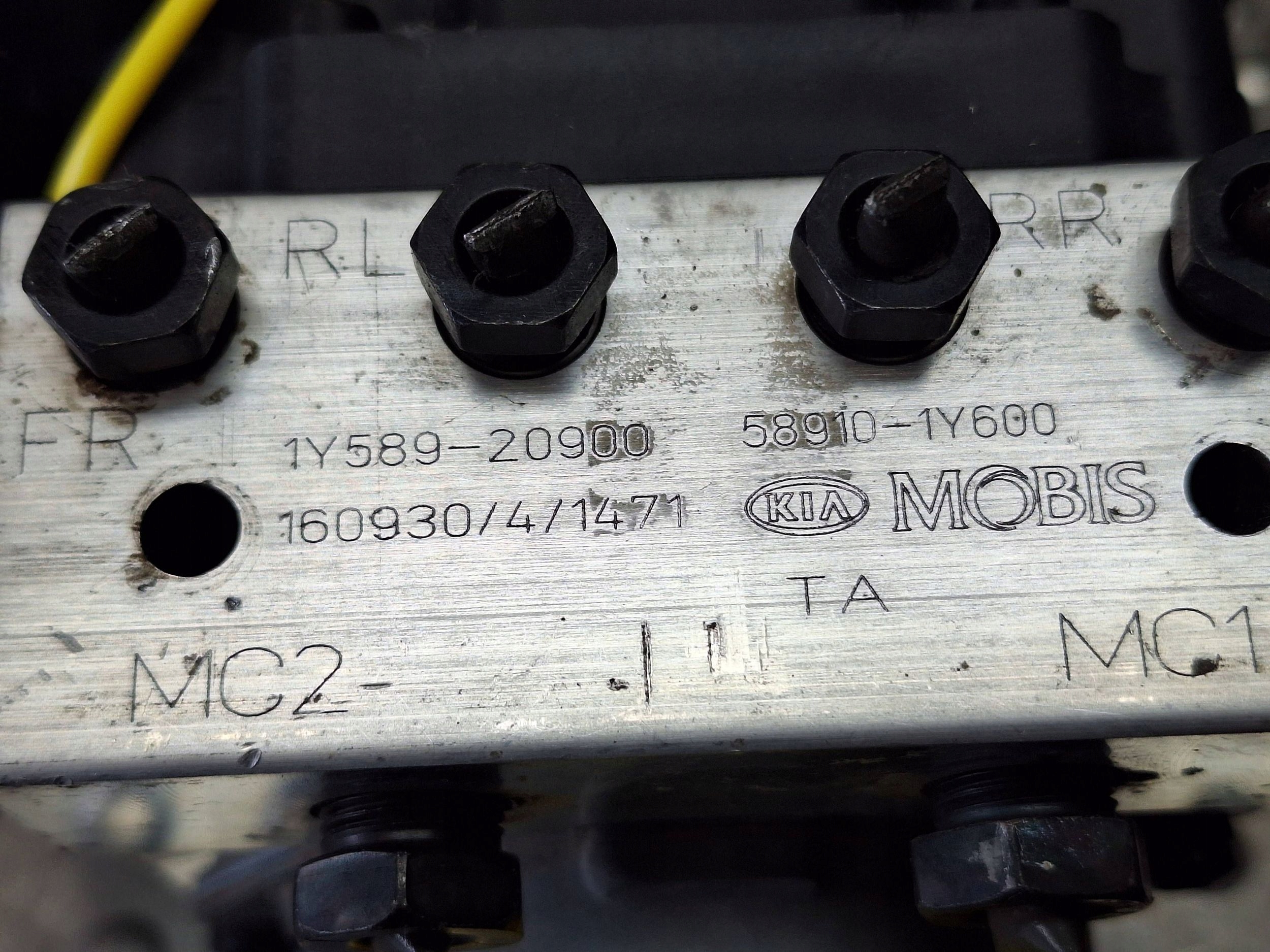 pump control unit ABS 58910-1Y600 1Y589-30900 KIA PICANTO II 1.0B