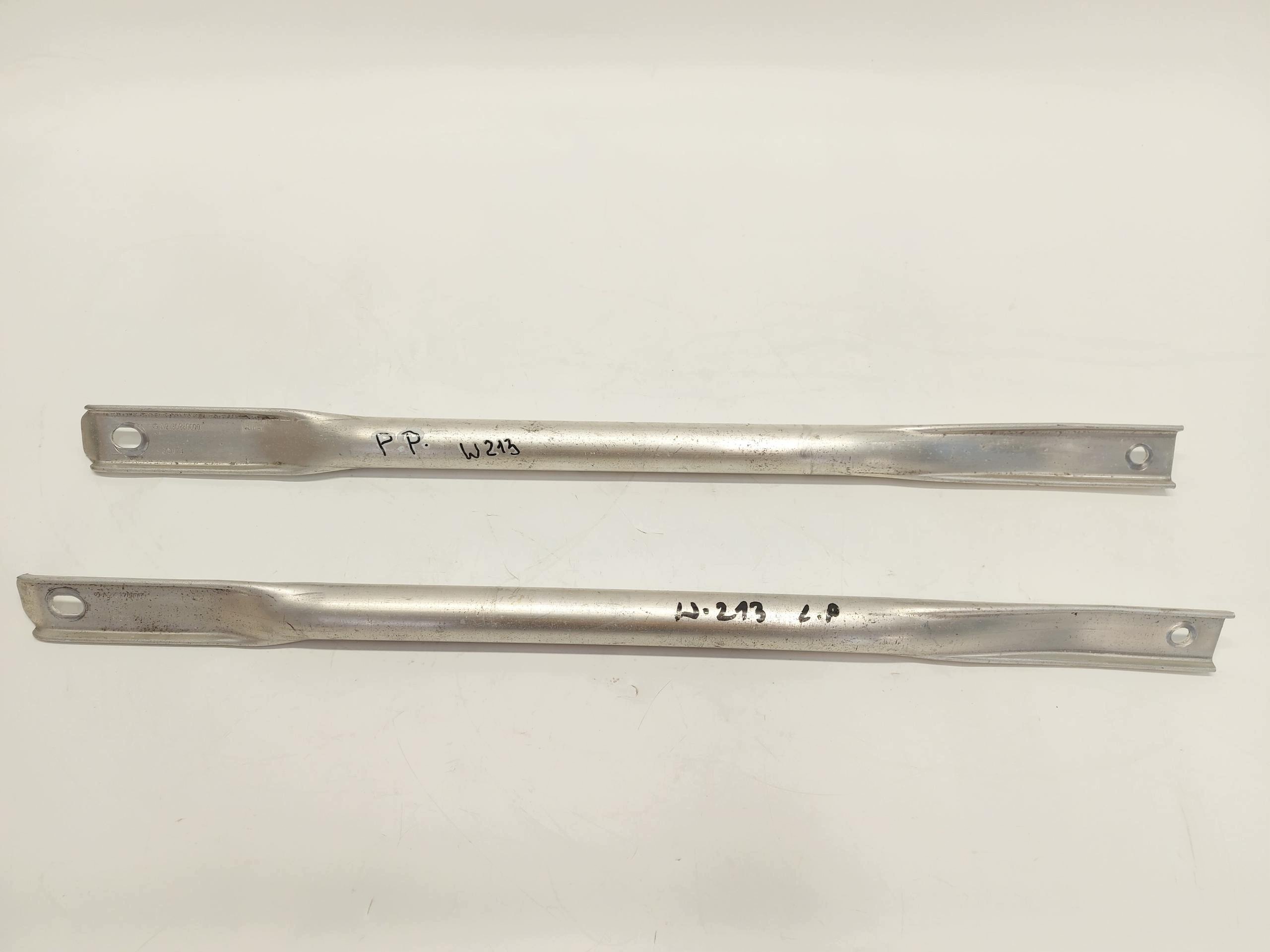 MERCEDES W213 E300de Kombi brace kielichow komplet A2136280000