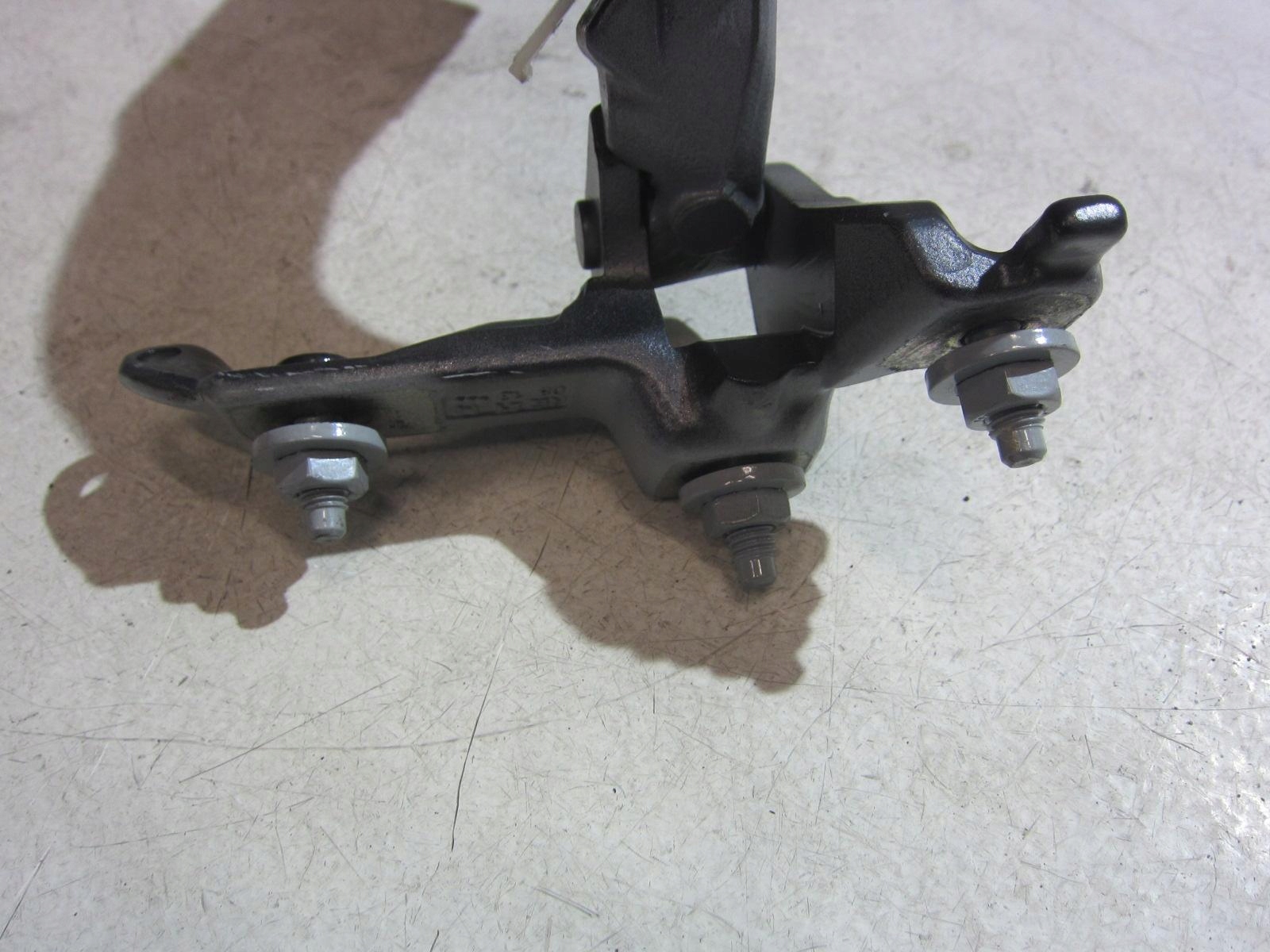 BMW F34 GT hinge bonnet boot 7295643 hinges