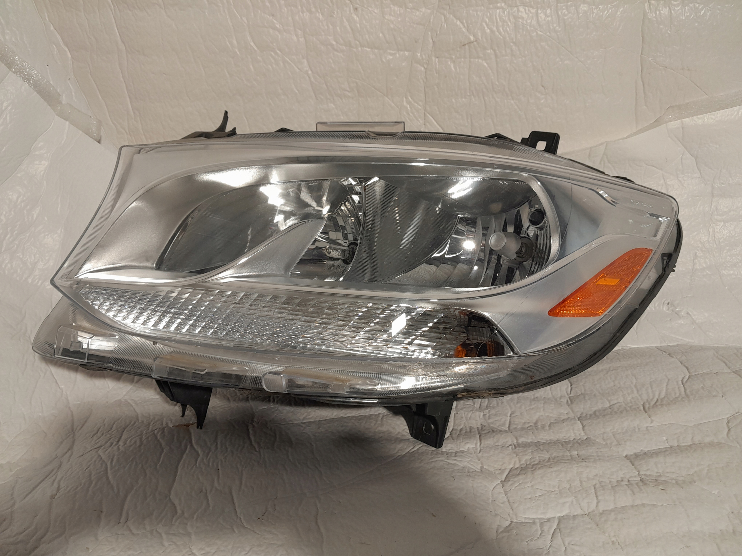 MERCEDES SPRINTER 907 910 light left front USA A9109060400