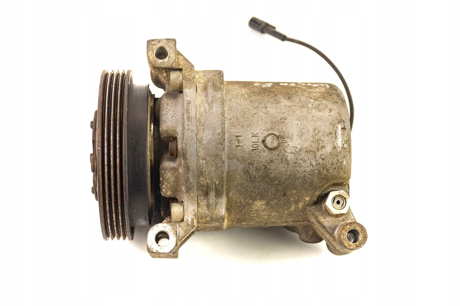 компрессор кондиционера suzuki 95200-69GA1