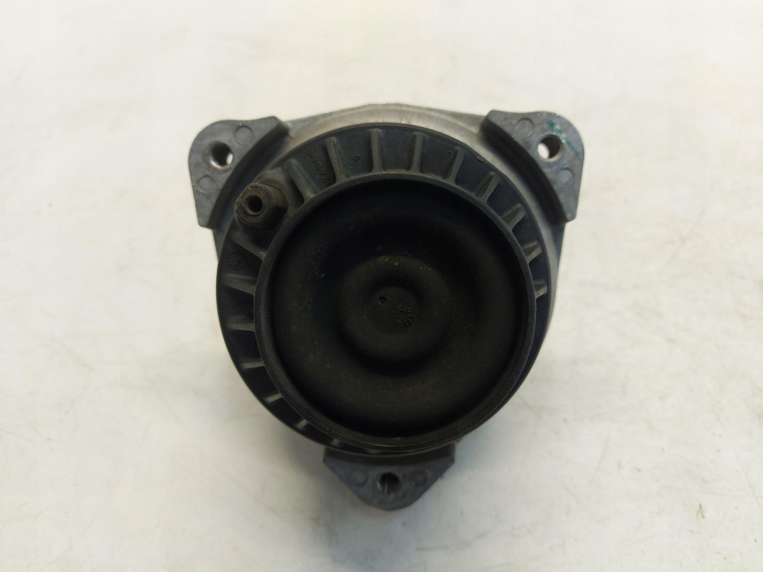 BMW F10 M5 M6, 2013 holder engine mount left 4.4e v8 6851264