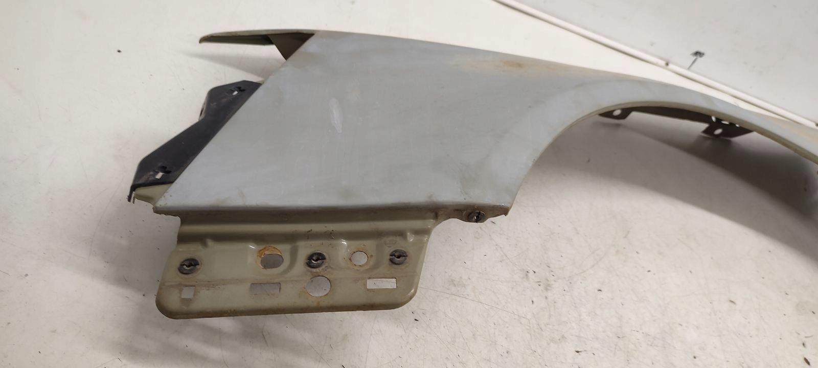 fender left front front VW Passat B6 2,0 TDI CR kombi