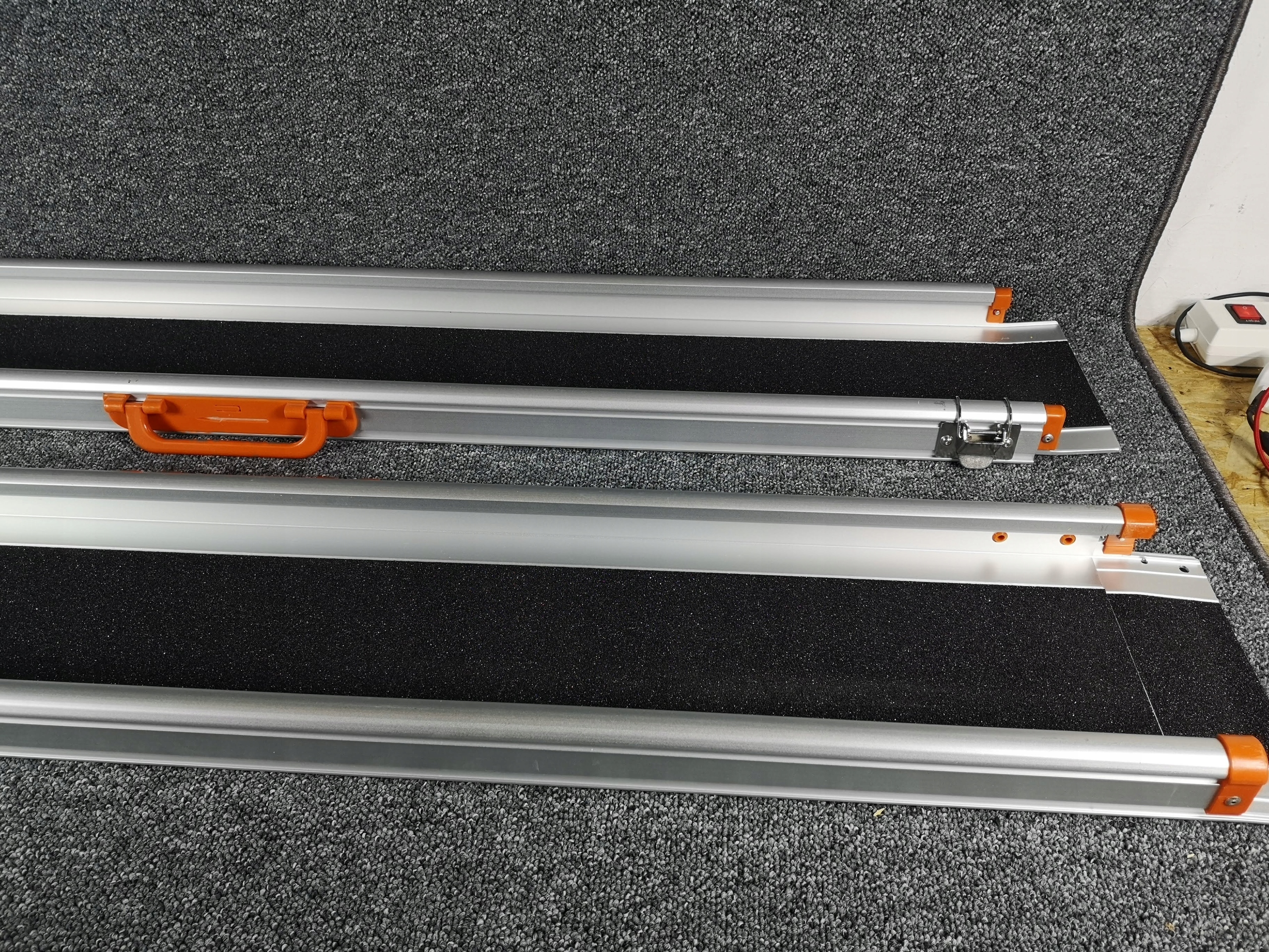 B6f9ae9143bfb97f3397c099abb3