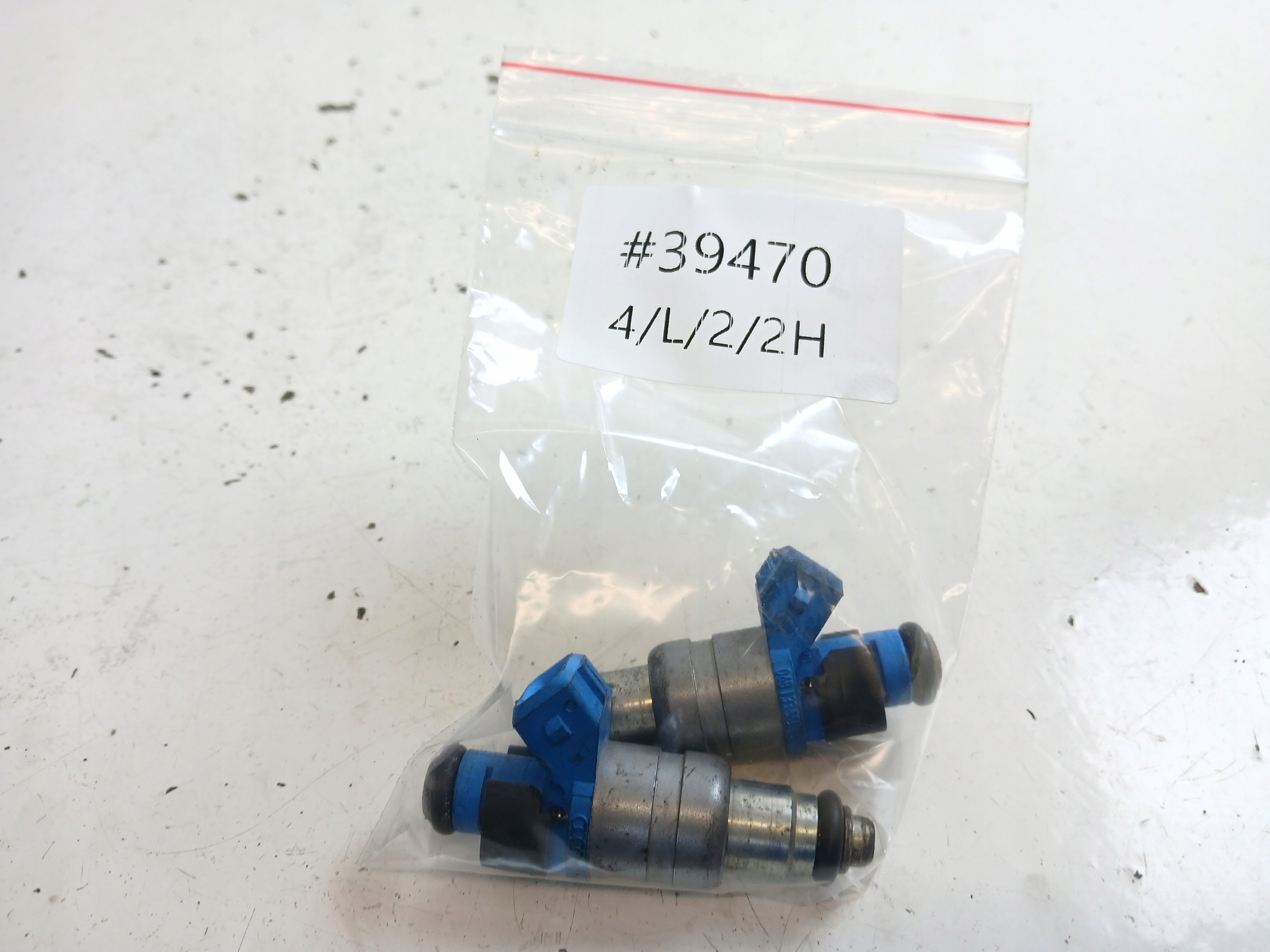 VW PASSAT B6 1.6 injector 06B133551L