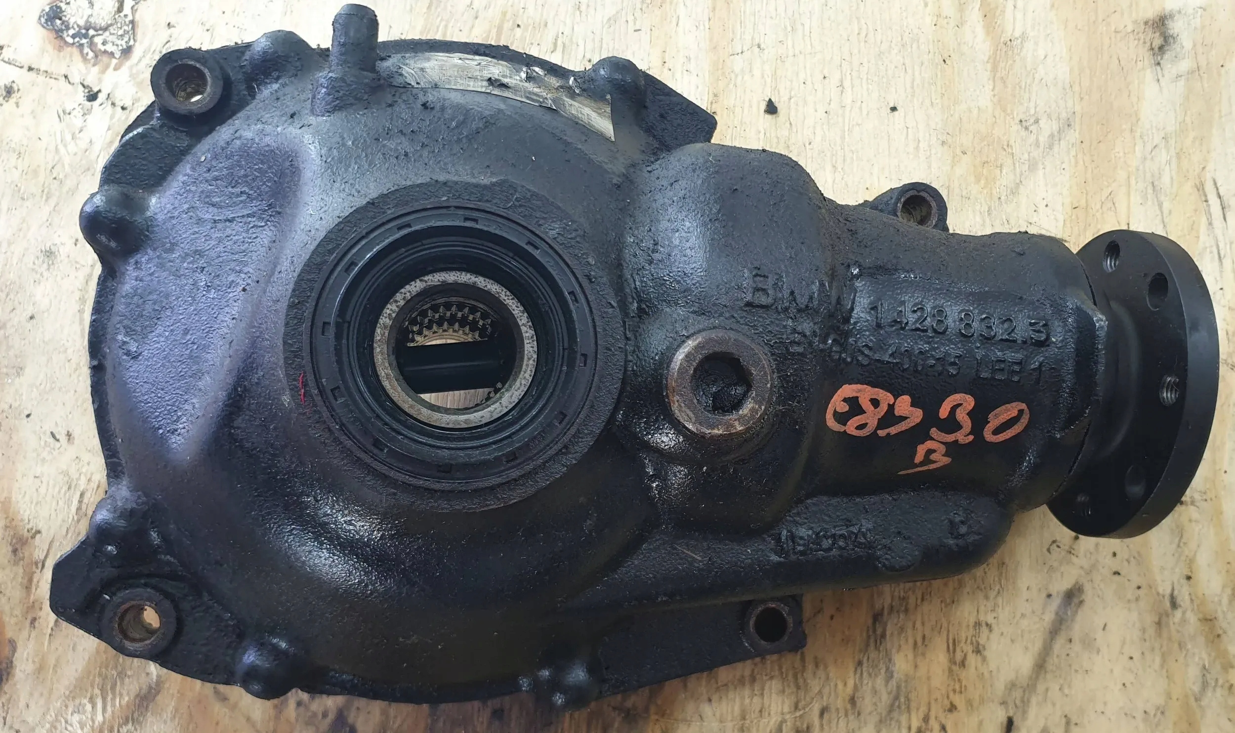 BMW X3 E83 3.0i M54 diff front front 3.64