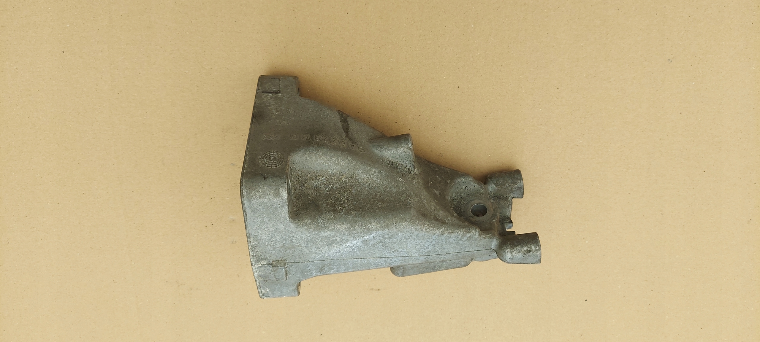 support engine left MERCEDES S-KLASA W222 6422237304