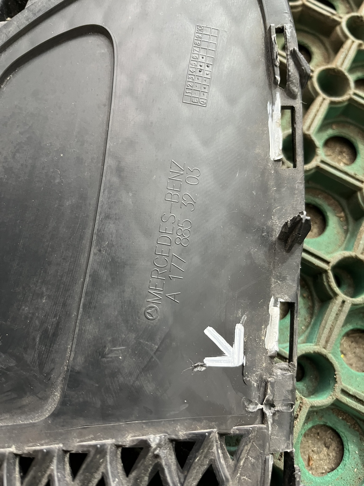 MERCEDES A-class W177 grid of a bumper central front A1778853203 OE
