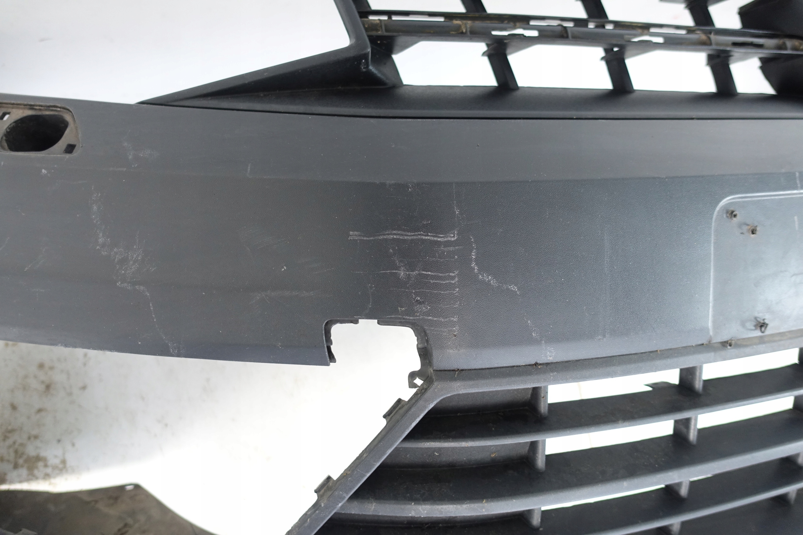 nárazník předek přední VW CADDY LIFT 15- 2K5807221J