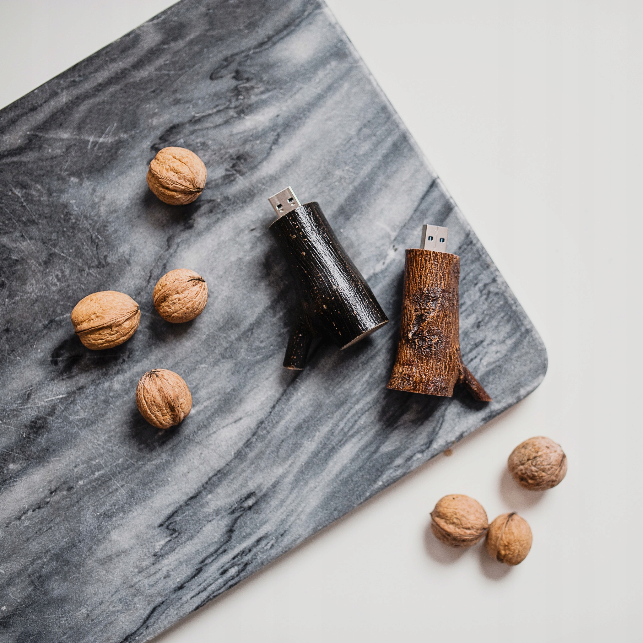 Pendrive drewniany 8 Gb Usb 3.0 gałązka z grawerem na ślub komunia chrzest