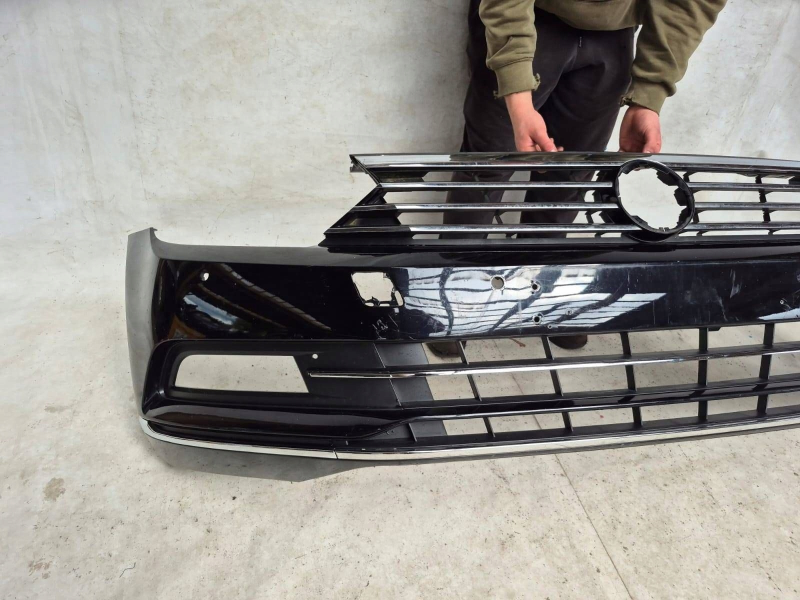 VW PASSAT B8 HIGHLINE 14-19 bumper front front 4XPDC 3G0807221A