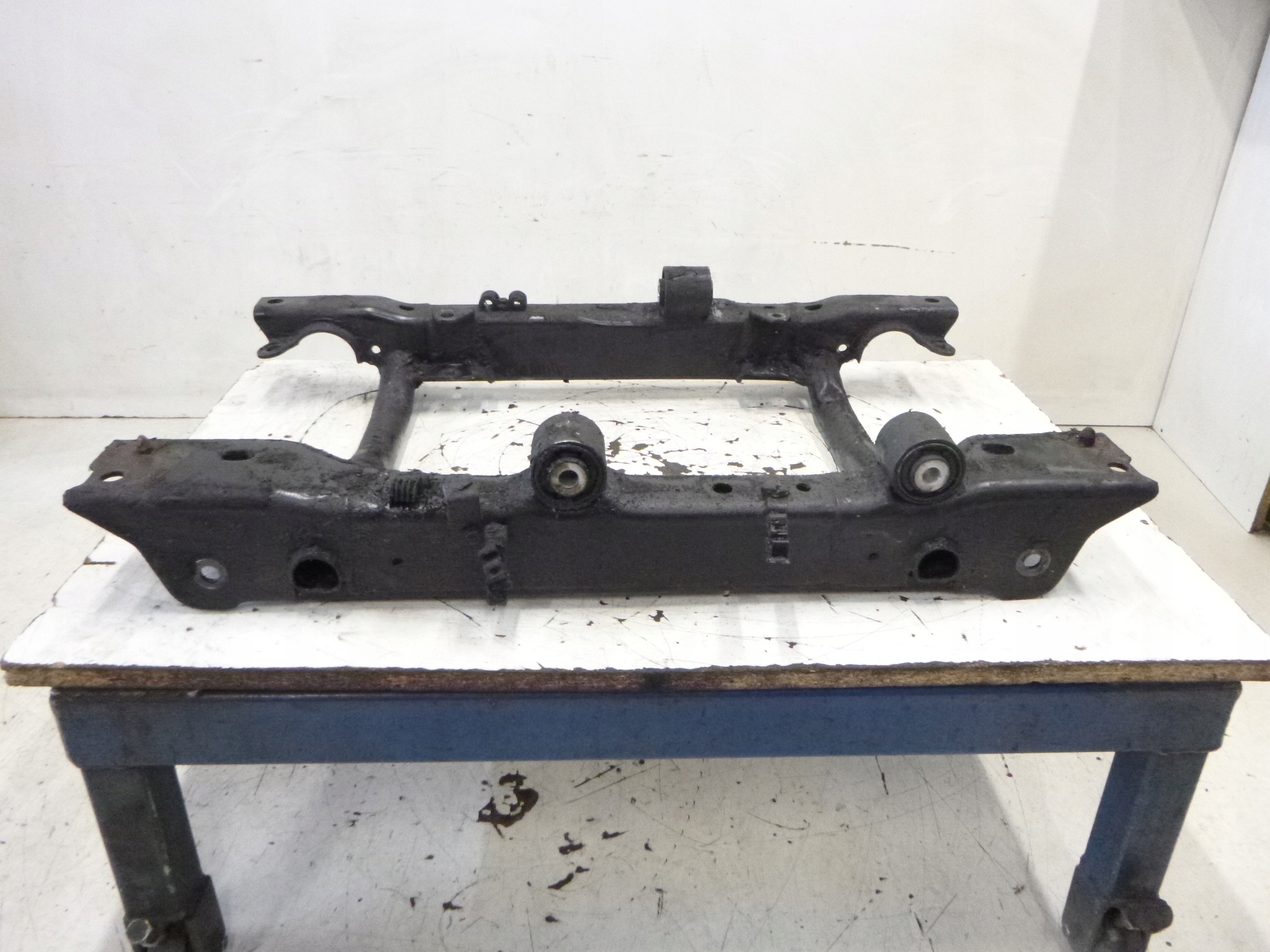 axle beam lawa front Mercedes W163 4.3 2001r.
