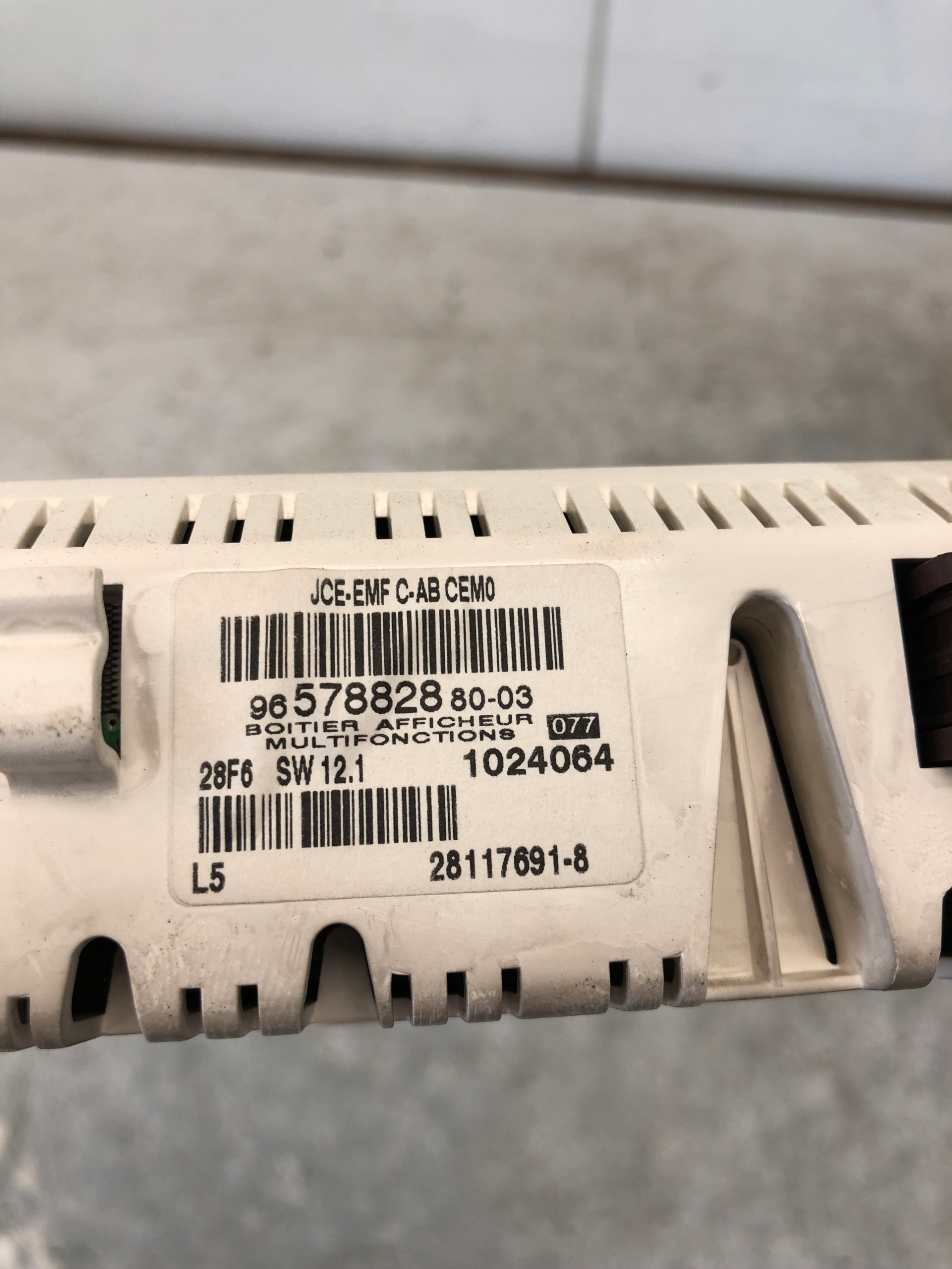 display CITROEN C4 and 9657882880
