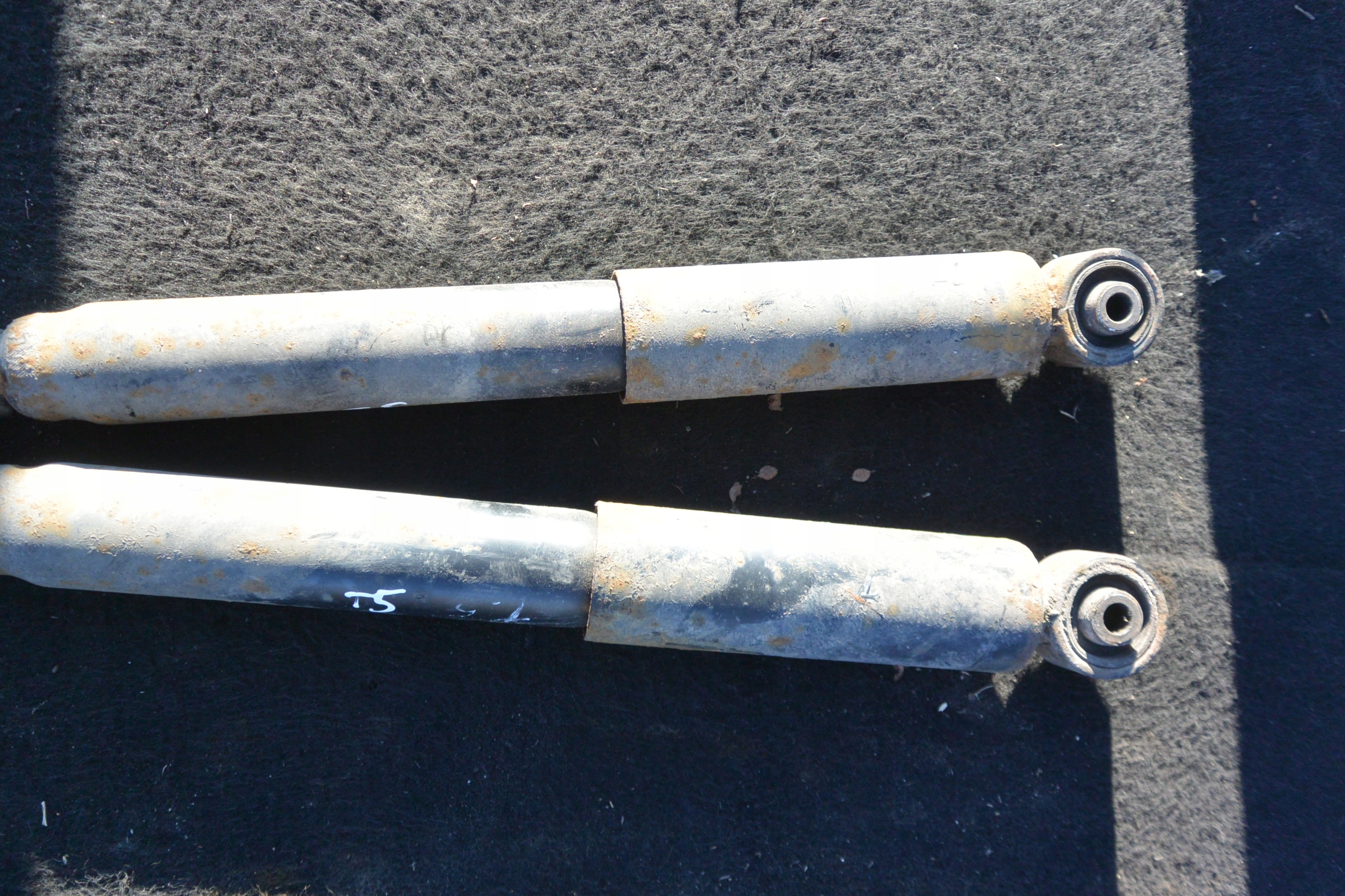 shock absorber right left rear part KPL VW TRANSPORTER T5
