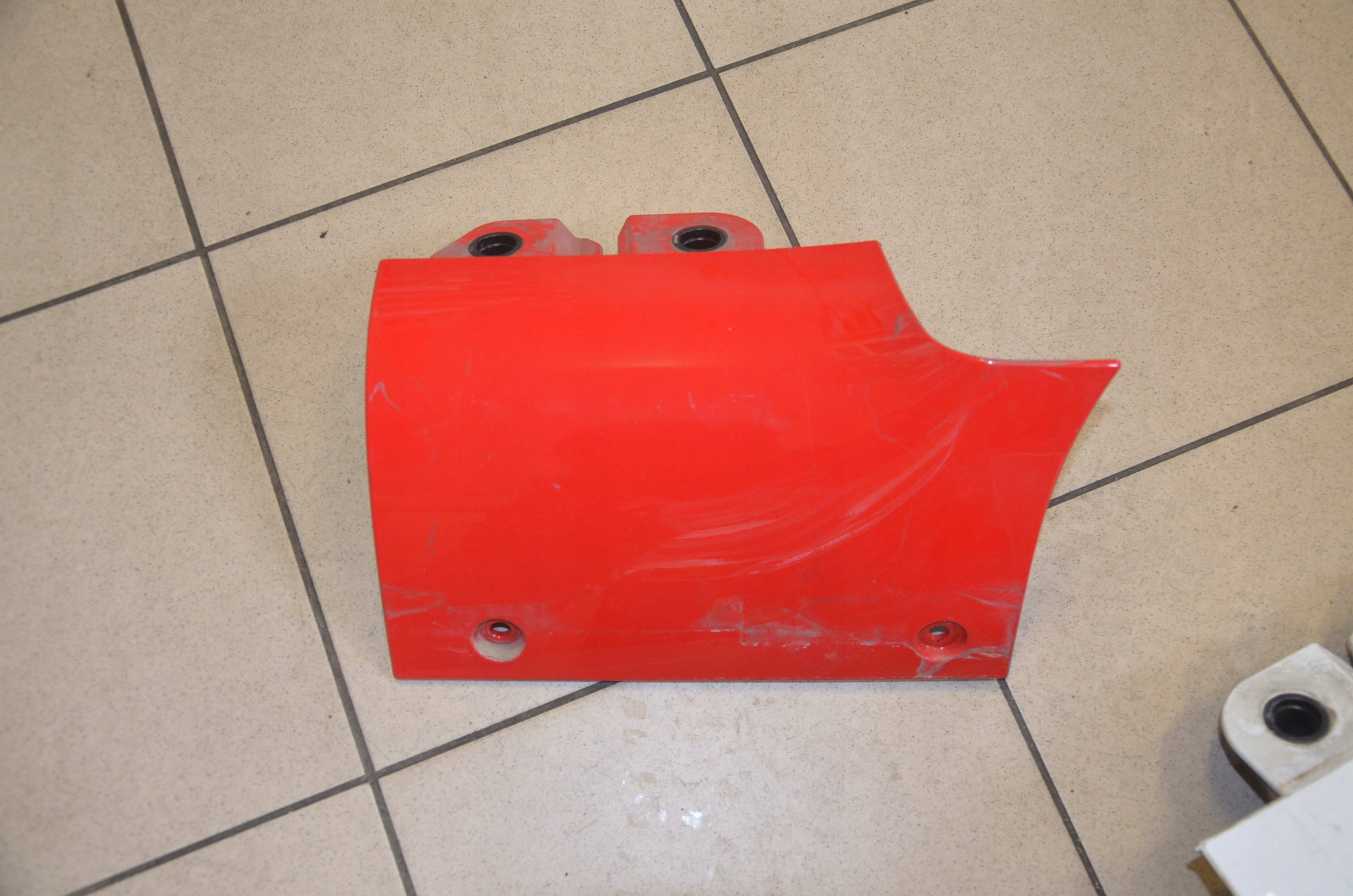 6BMl - ПЛАСТИК КРЫЛО РАМКА ОБЛИЦОВКА ГЛАДИАТОР ЕС