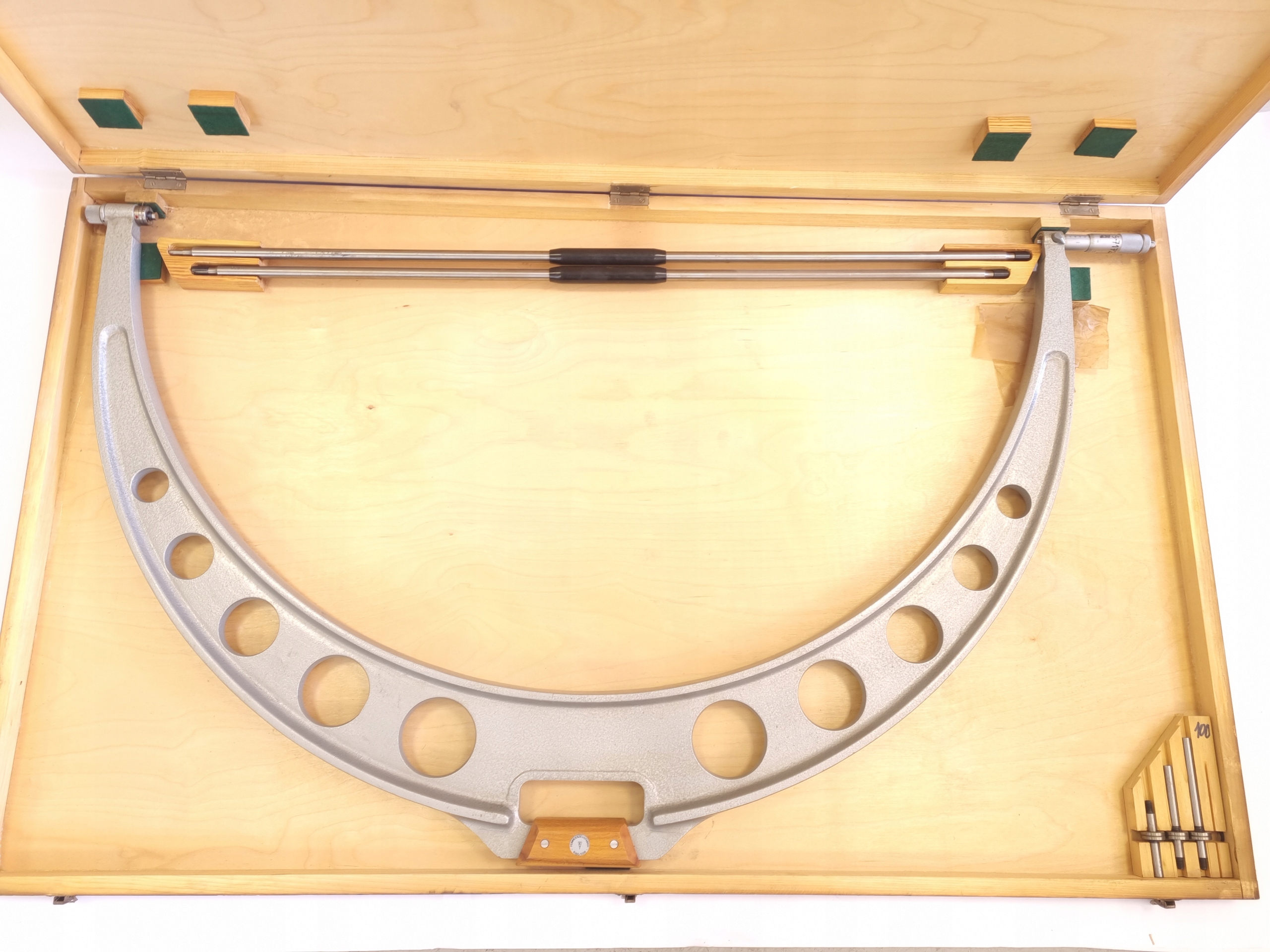 Зовнішній мікрометр 800-900 SUHL