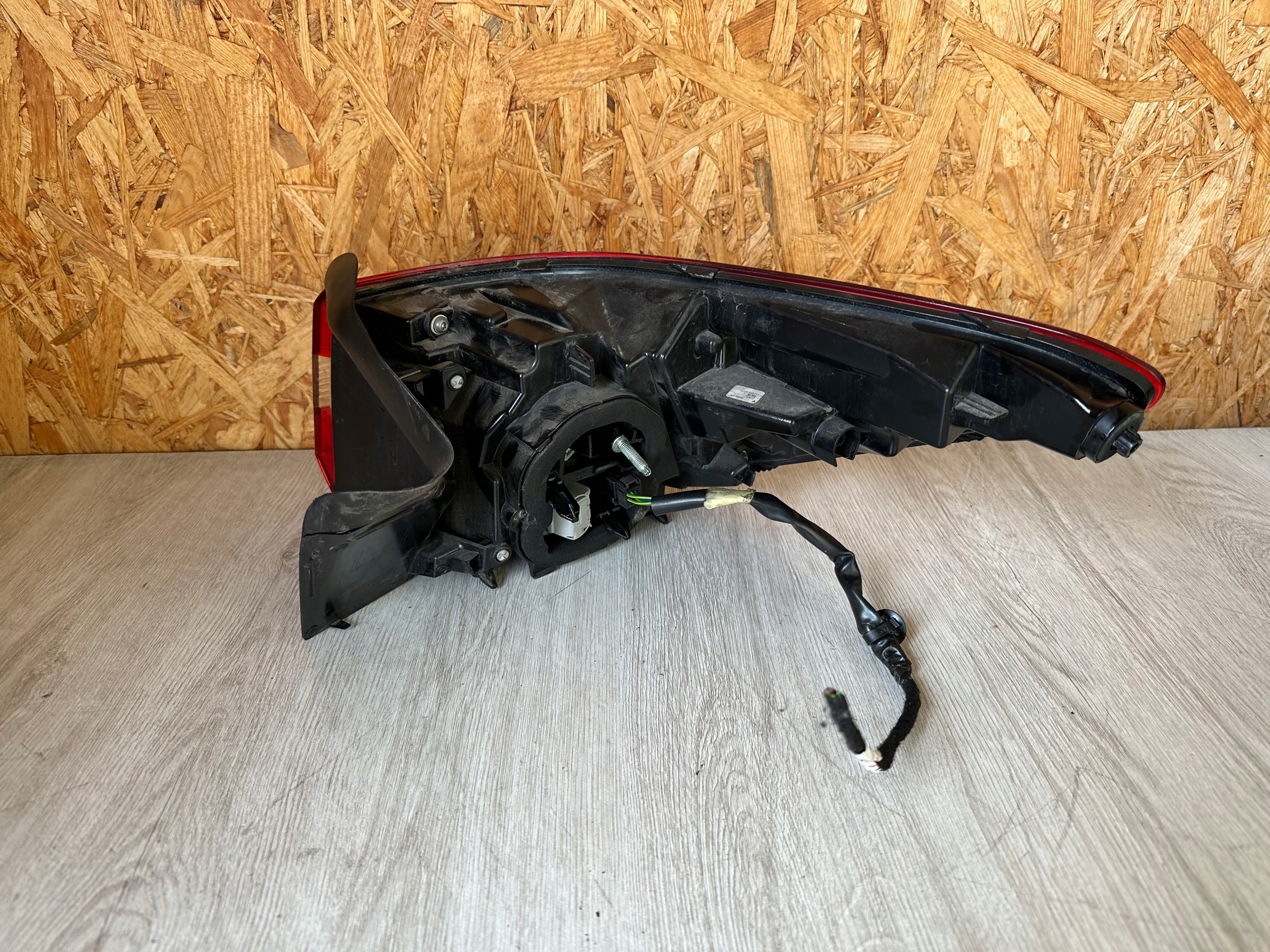 LIGHT REAR LEFT OPEL GRANDLAND X