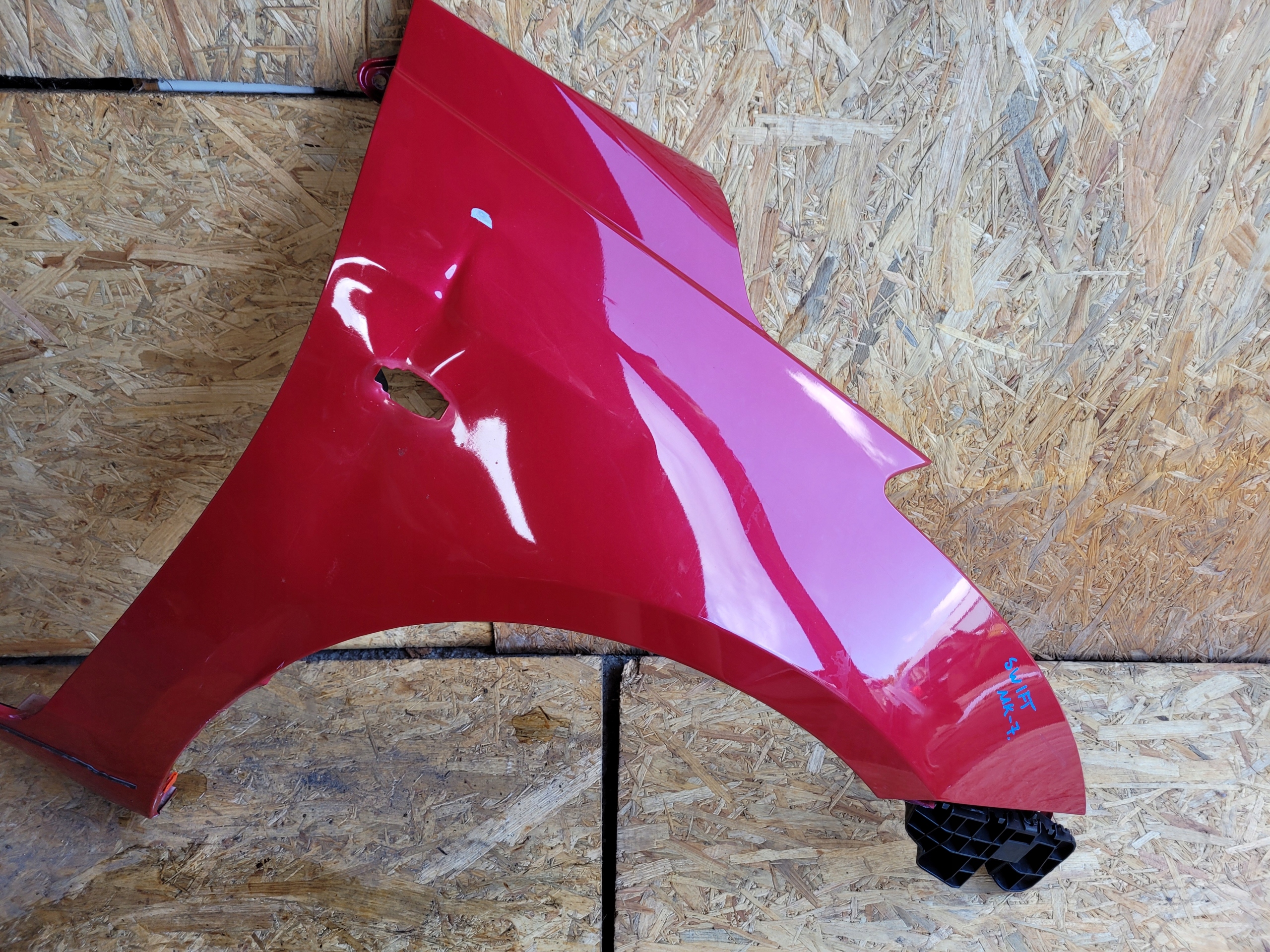 fender front front right SUZUKI SWIFT MK7 MK-7