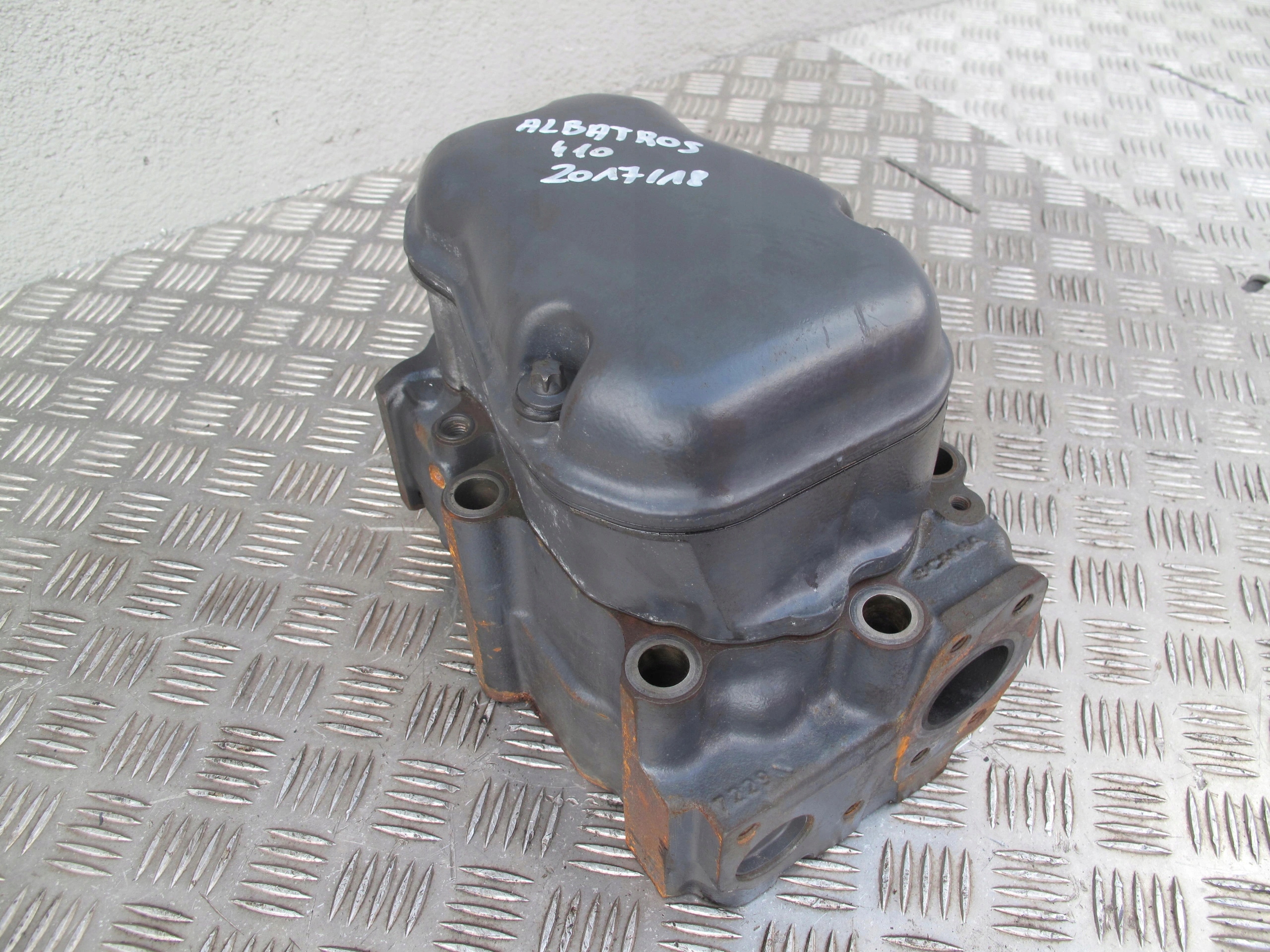 GŁOWICA SCANIA R S NTG 2452544 Numer katalogowy oryginału 2294618