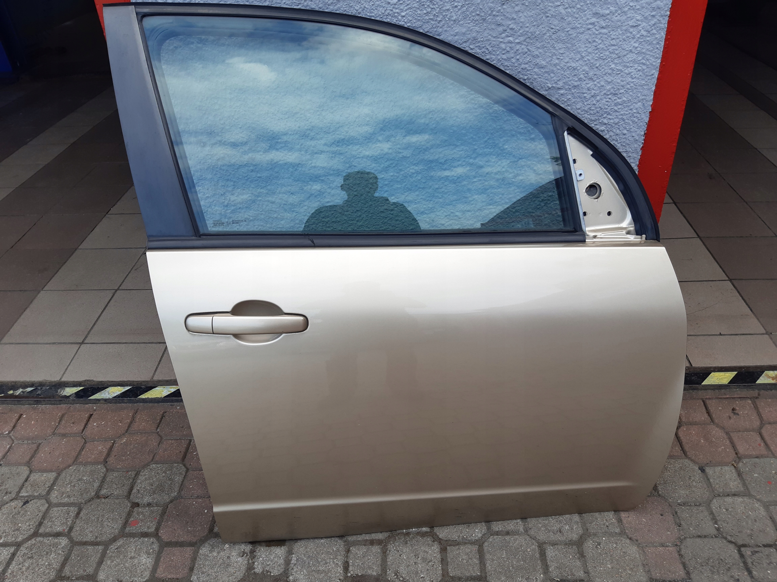 Suzuki XL7 3.6 07-09 drzwi przód prawy Producent części Suzuki OE