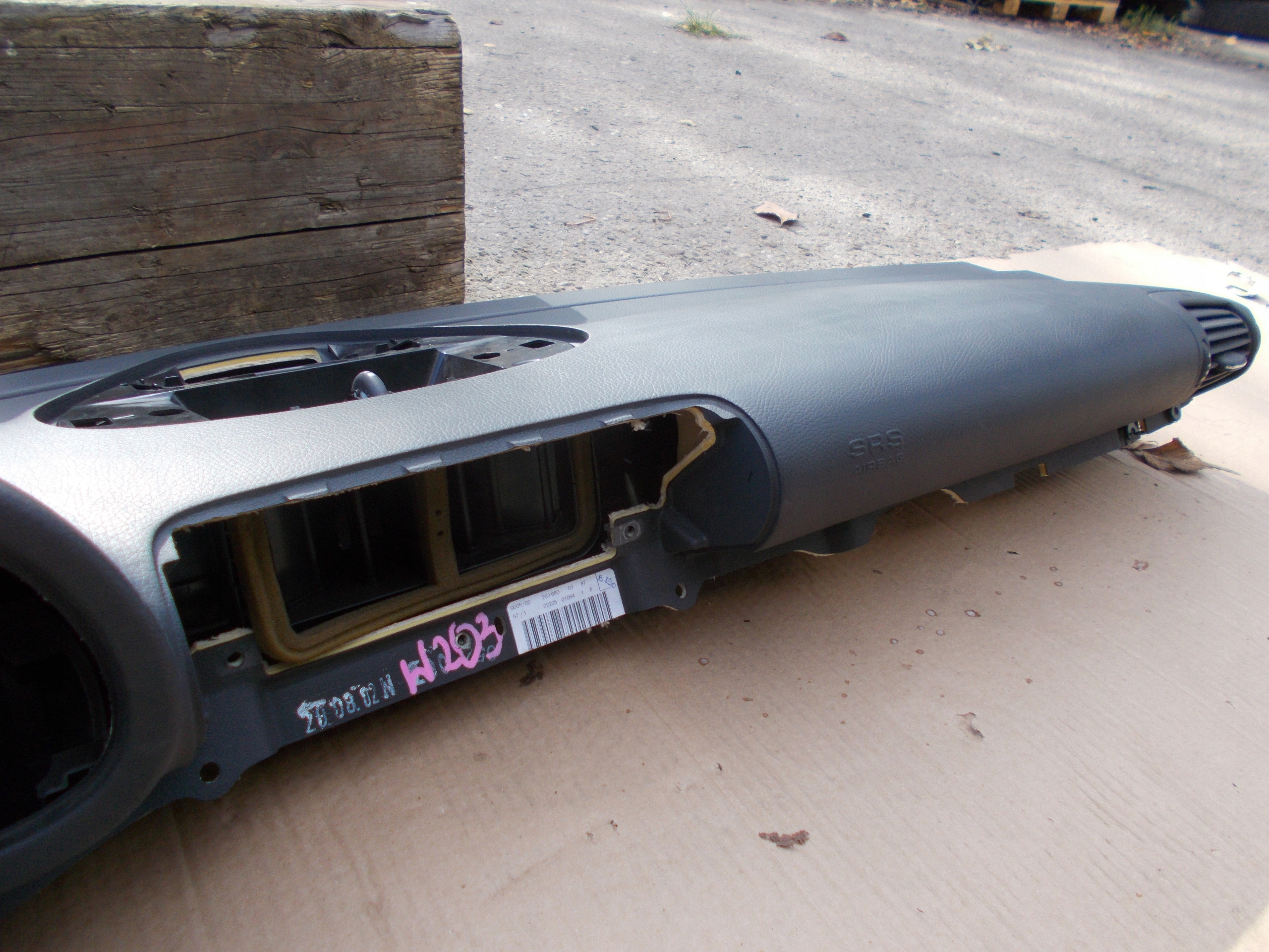 MERCEDES W203 dashboard console original EU