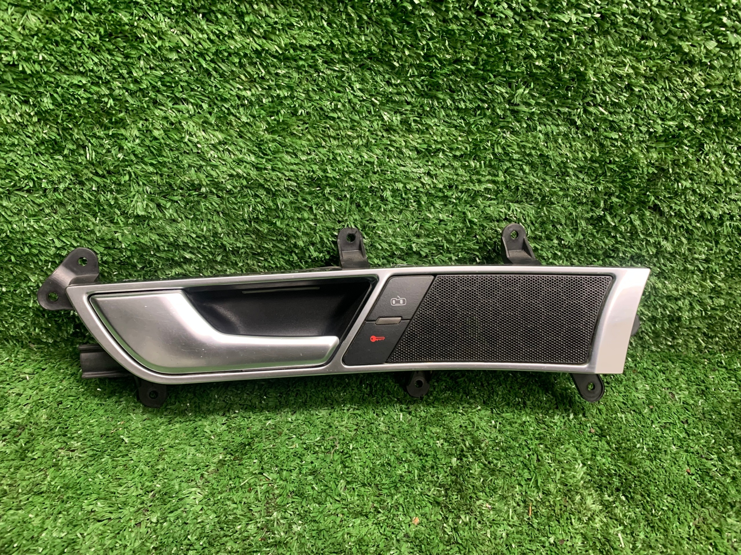 handle inner left driver´s AUDI A6 C6 S6 4F0837019C