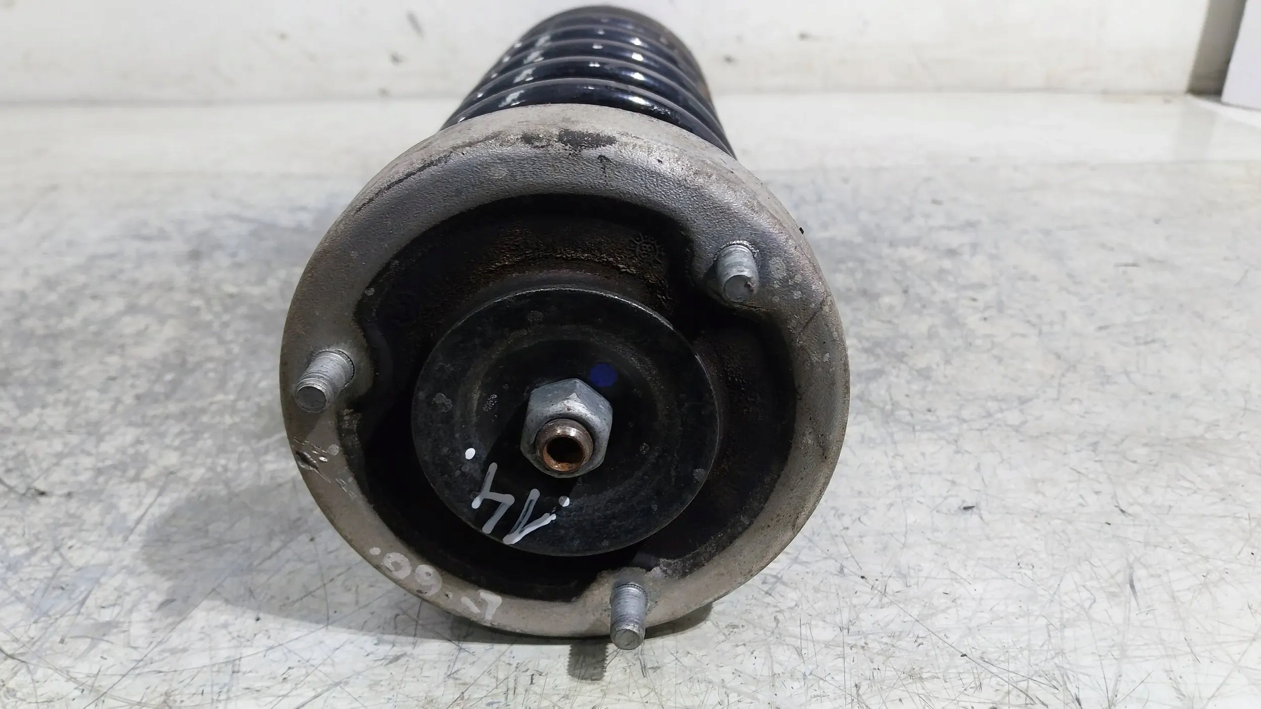 shock absorber left right rear part 6785984 BMW E60 E61 LIFT 3.0 XD