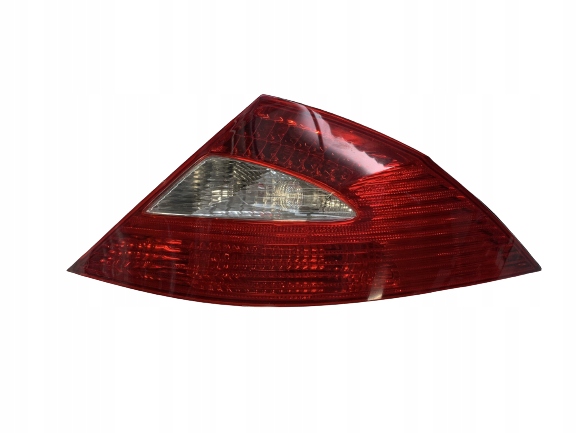 MERCEDES фонарь правый CLS 219 W219 A2198200264