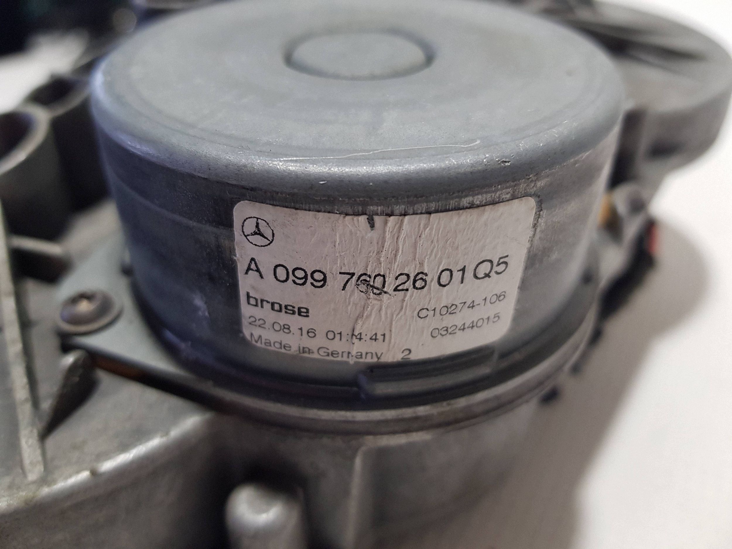 Mécanisme du capot Arrière MERCEDES GLC W253 W205 A0997602601