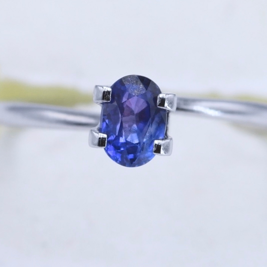 Safírový drahokam 0,79 ct na prstýnek
