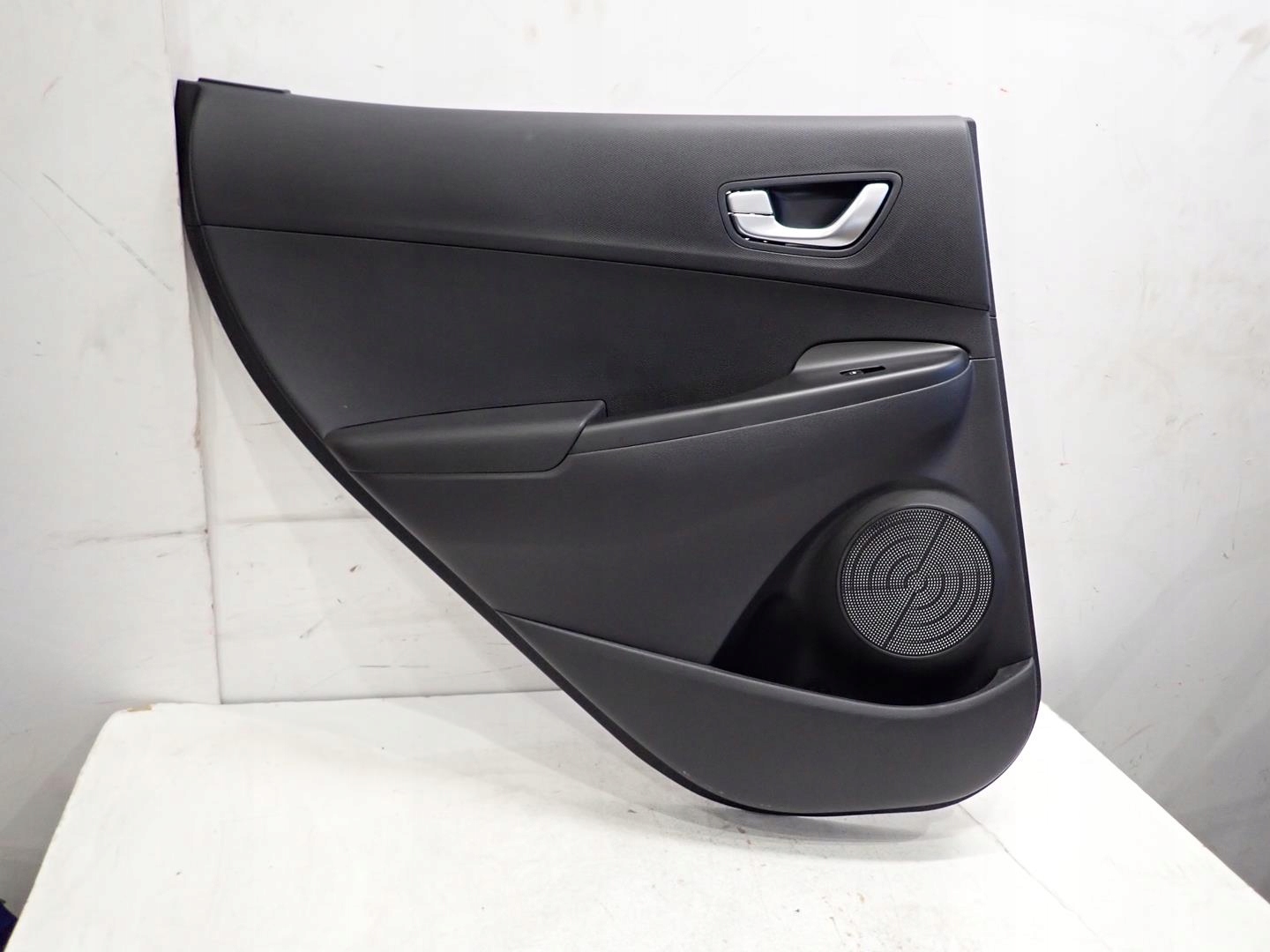 side upholstery door left rear part HYUNDAI KONA 2017