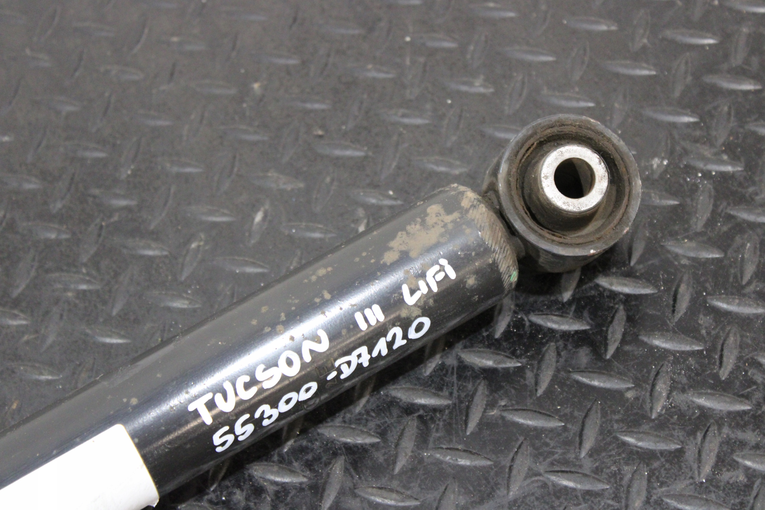 Stoßdämpfer HYUNDAI TUCSON 3 III 55300-D7120