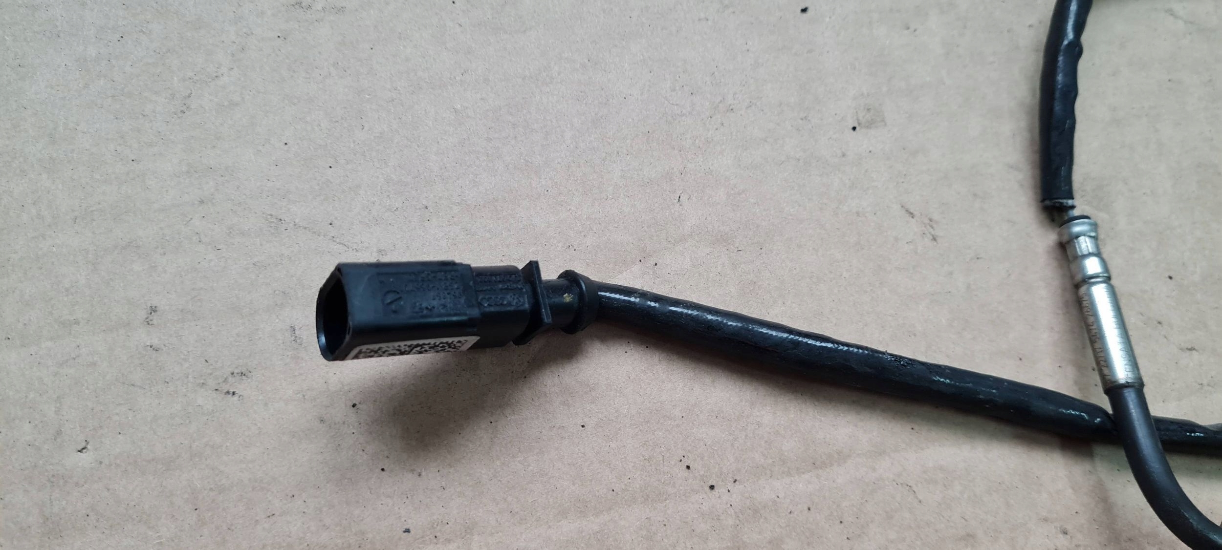 A4 B9 8W Sensor TEMPERATURY 2.0 TDI 8W0906088F A5 8W