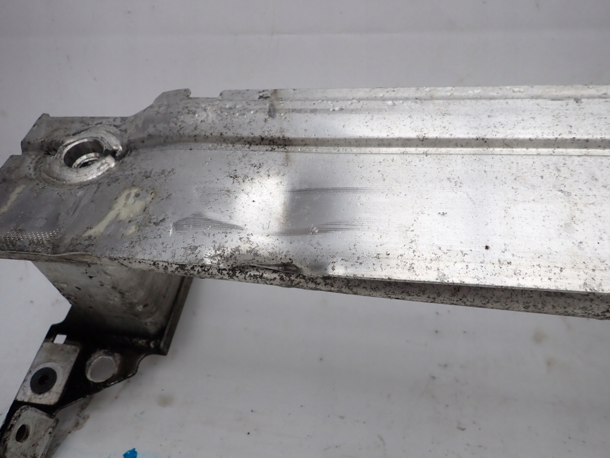 AUDI A1 8X0 10- sider front front below bumper