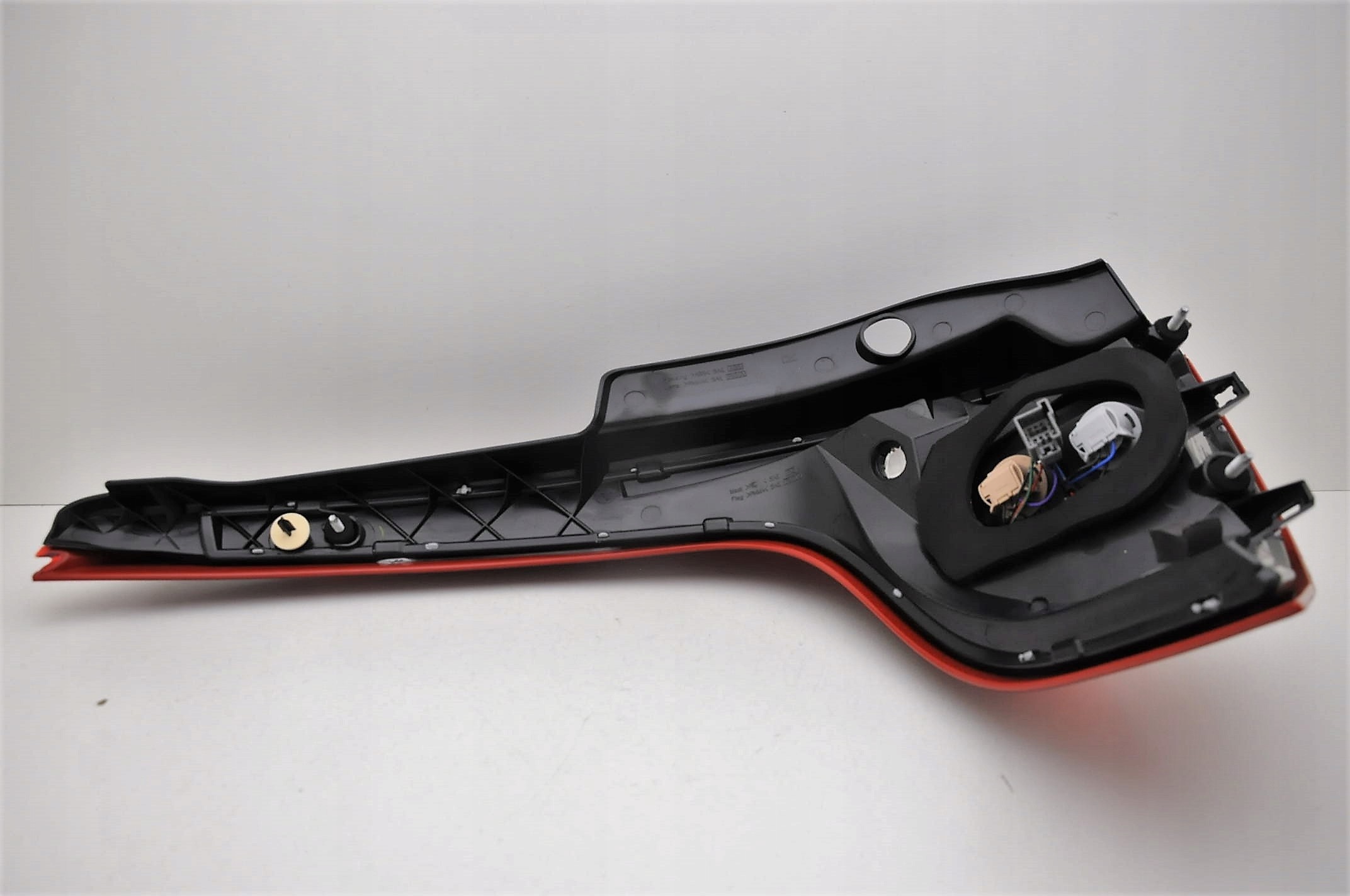 VOLVO XC60 LIFT 2013- LAMPA TYLNA LED LEWA NOWA ^ Producent części Inny