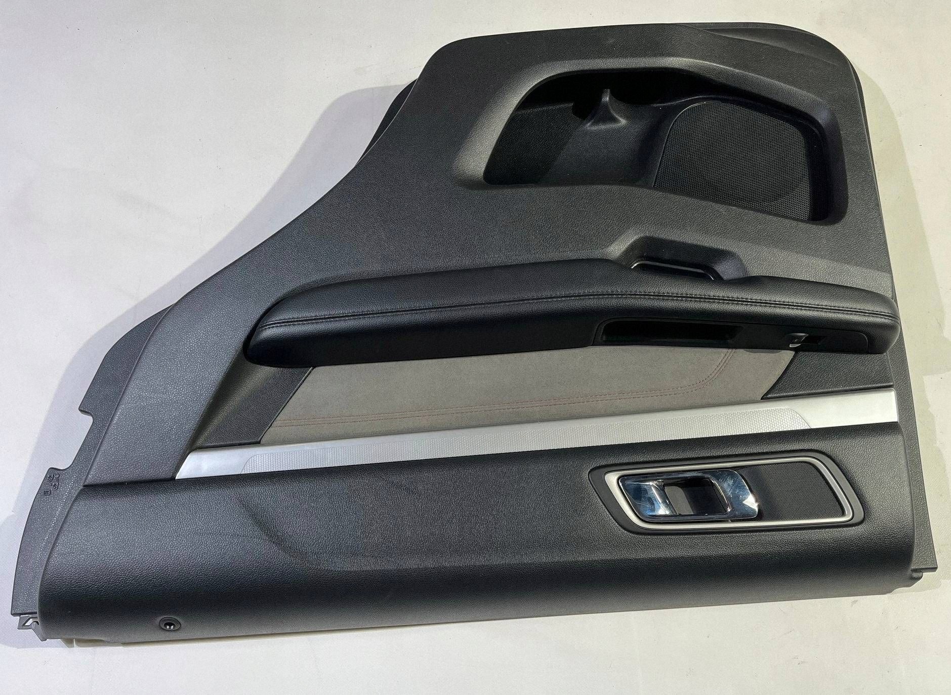 side rear upholstery door tylnych prawych Ford Explorer V 2016-2019