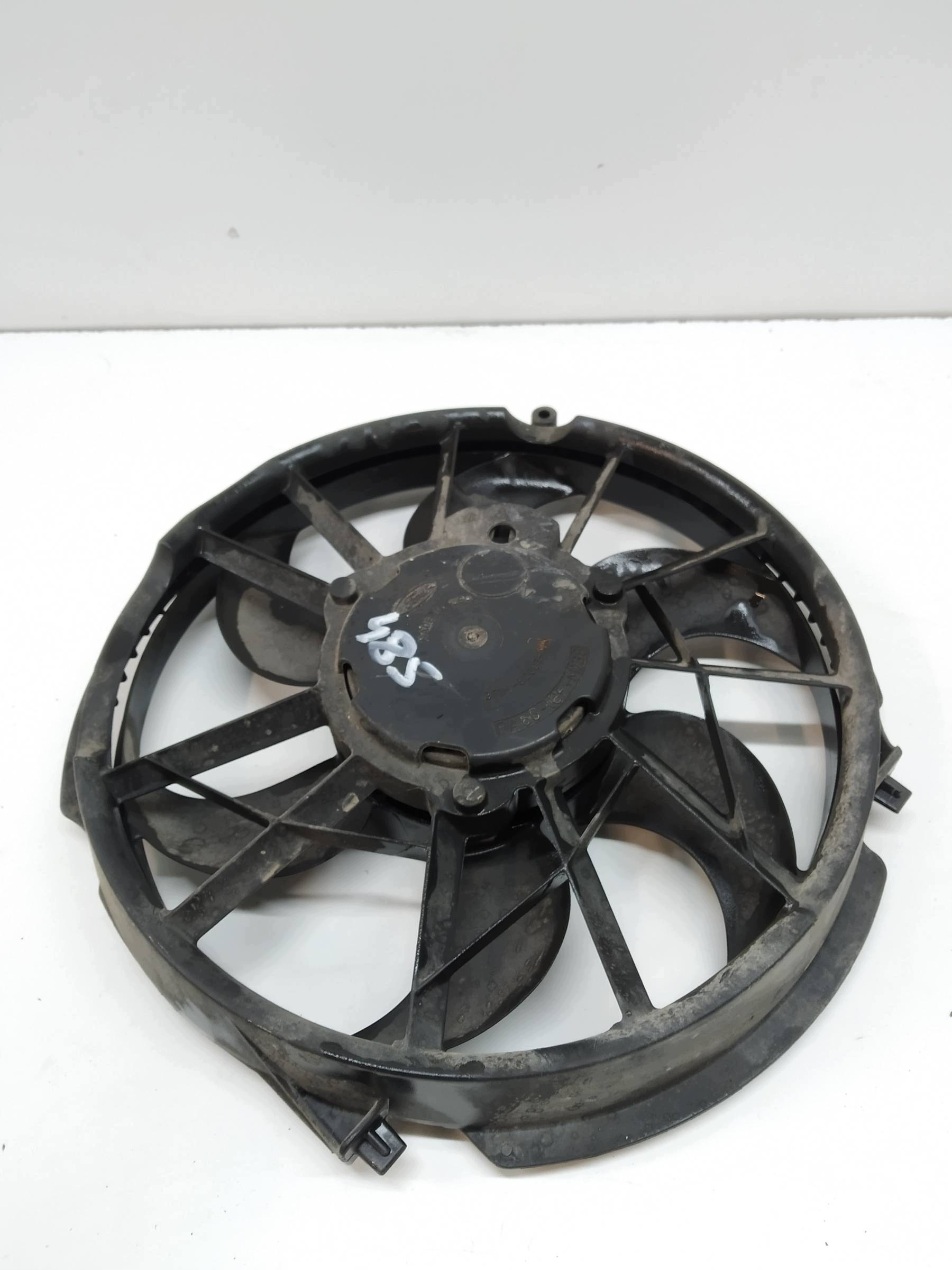 ventilátor chladiče levý 3.0 V6 3F1H8C607AA Ford Taurus IV (2000-2007)