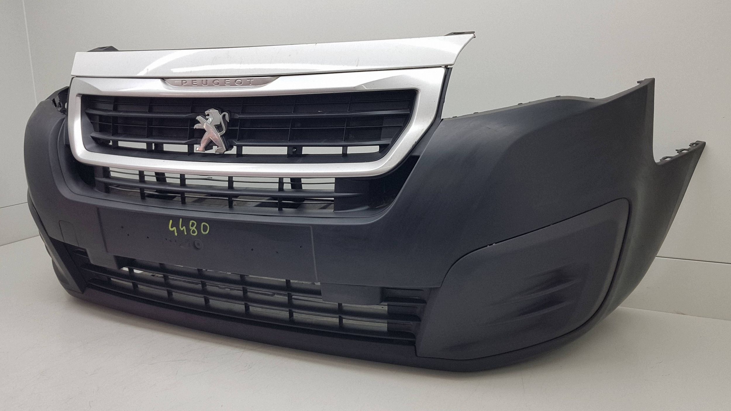 PEUGEOT PARTNER IV 4 2015 - bumper front 9810923277