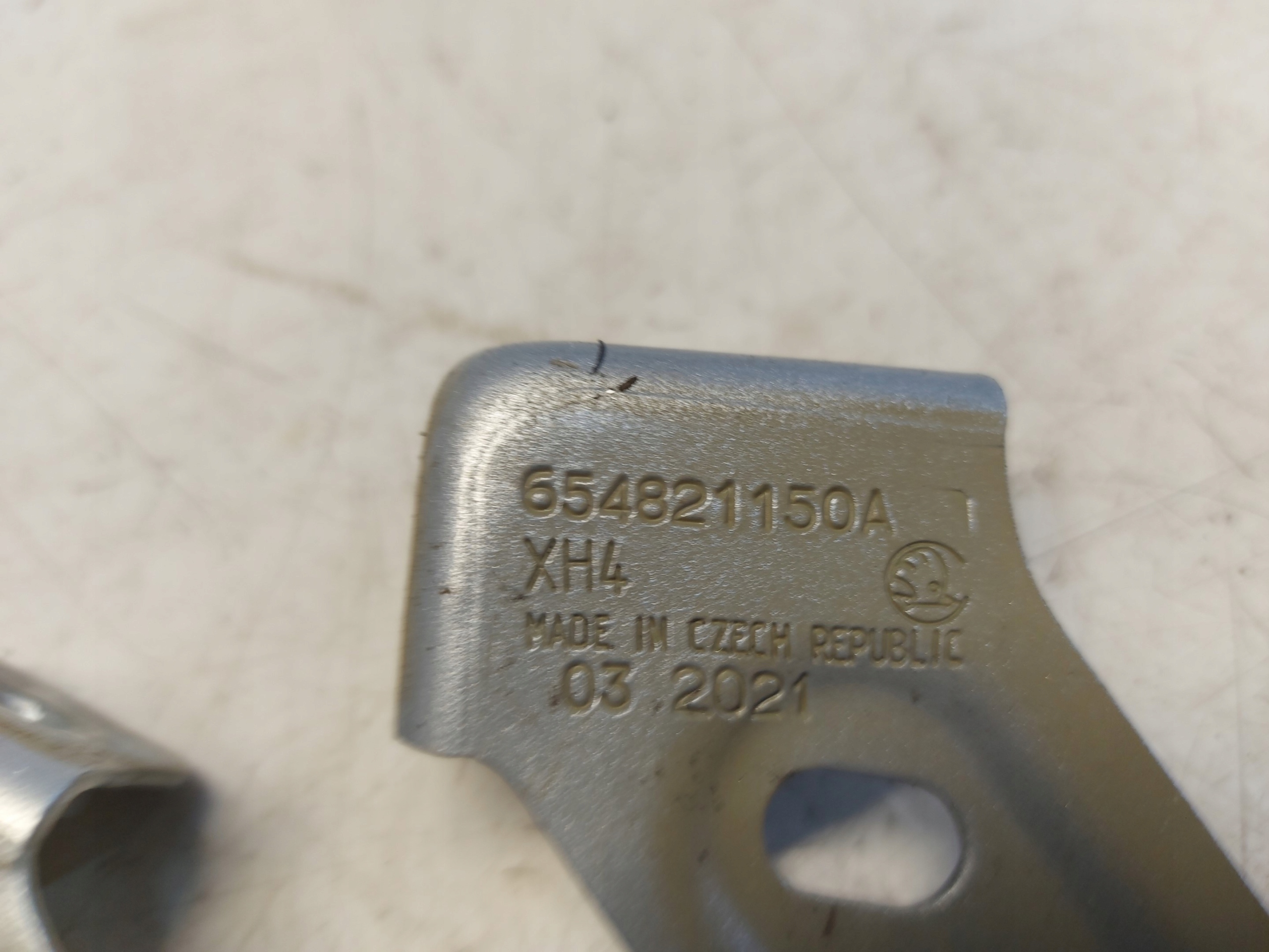 SKODA KAMIQ 658 CONSOLE SUPPORT PLAQUE AILE