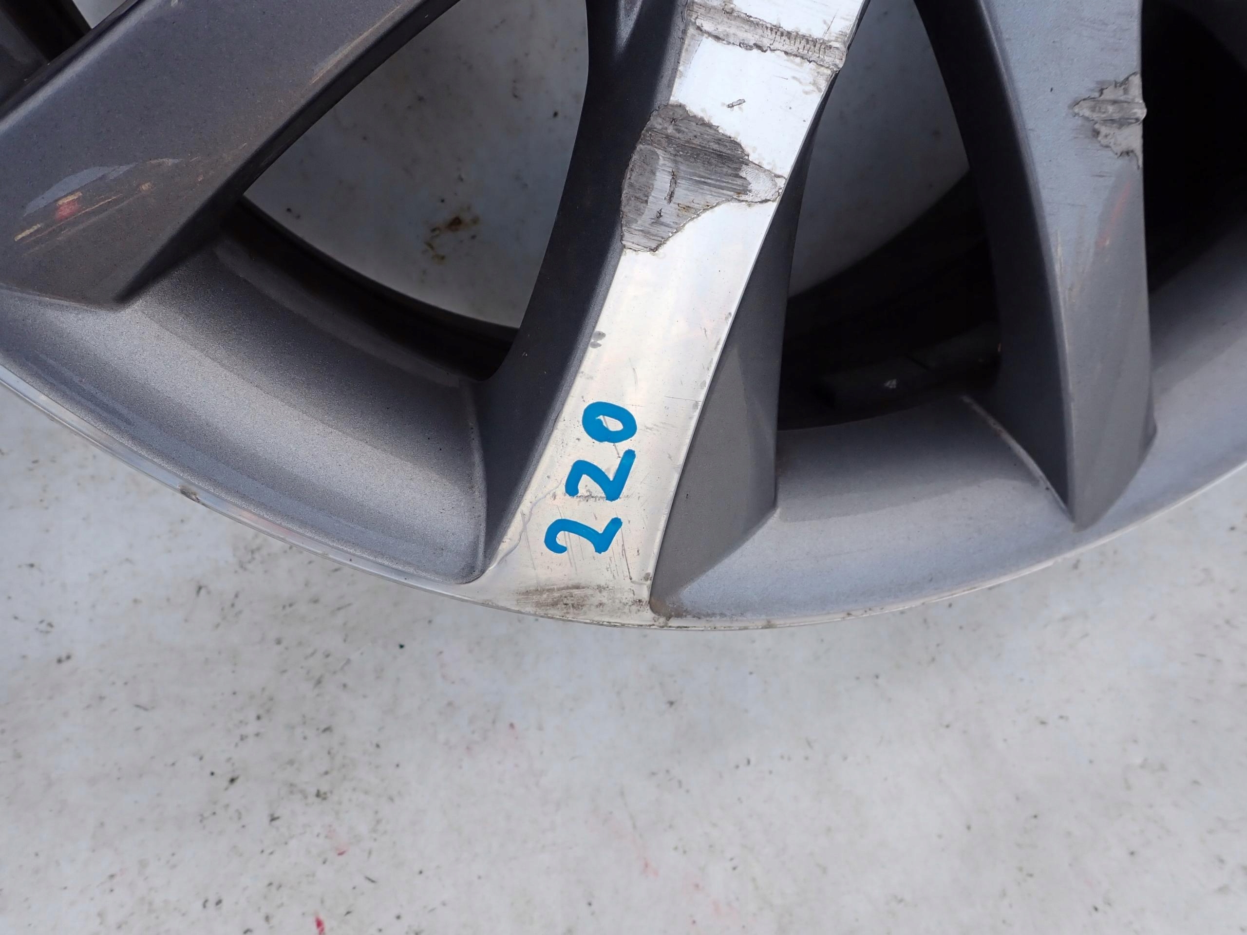 PEUGEOT 508 5008 308 disk 7.5Jx18 18" ET49