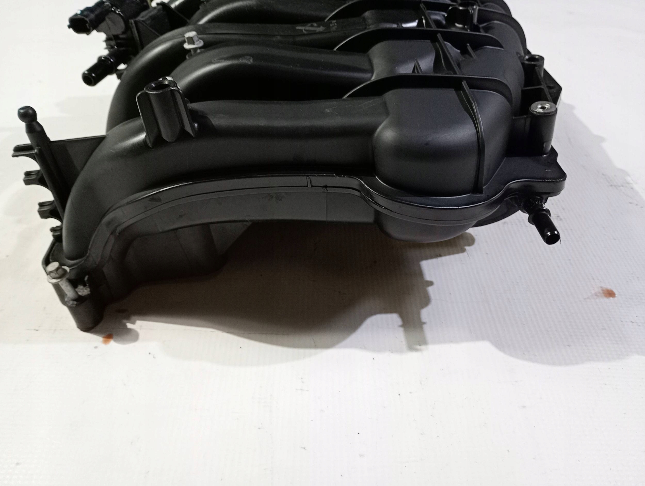 intake manifold complete Chrysler Pacifica 3.6 2017