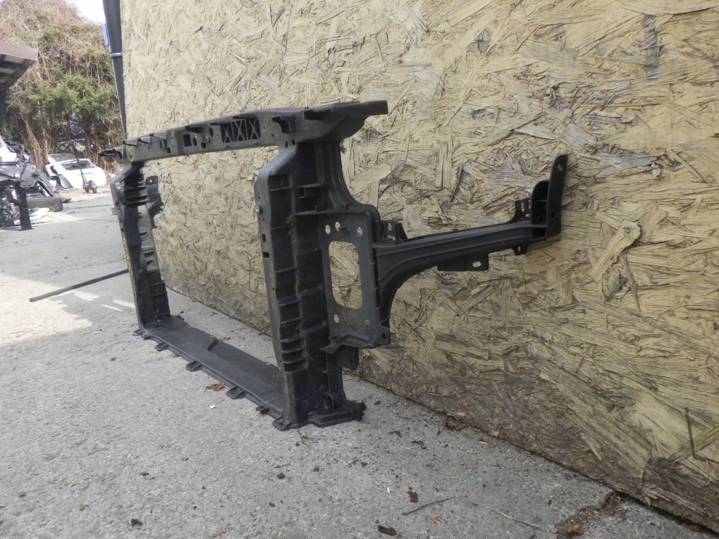 HYUNDAI I30 III 3 17- 64105-G4120 support panel for radiators pillar
